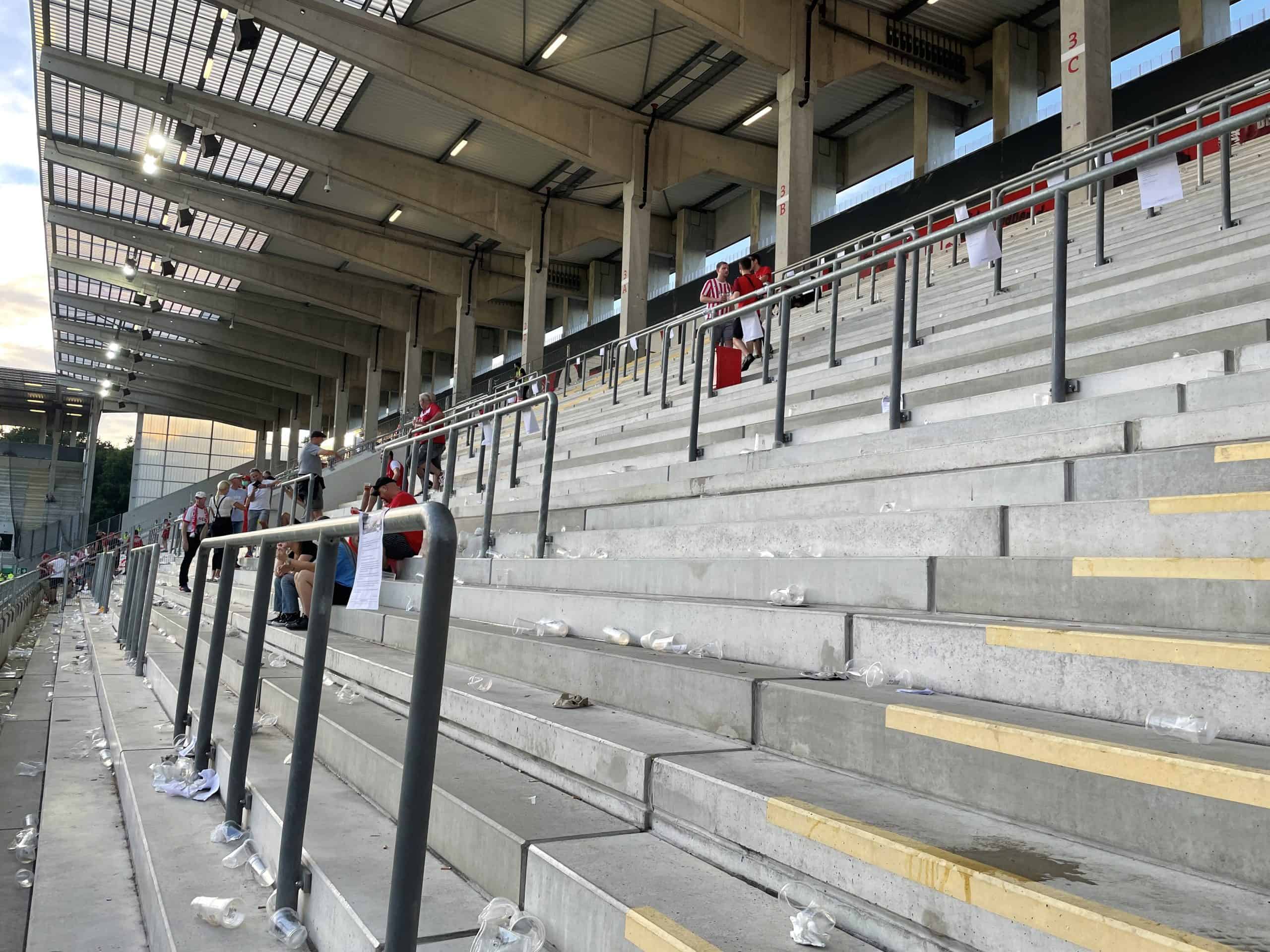 DFB-Pokal trip: Choreo en pyro in Offenbach am Main