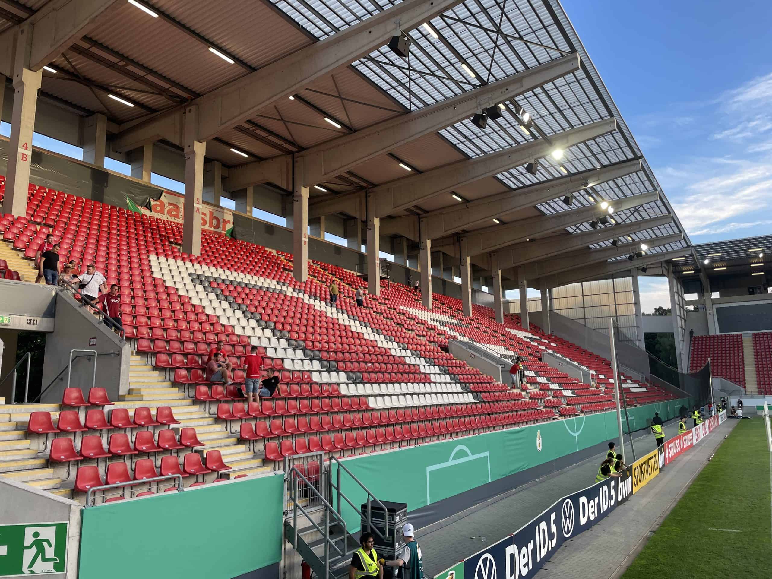 DFB-Pokal trip: Choreo en pyro in Offenbach am Main