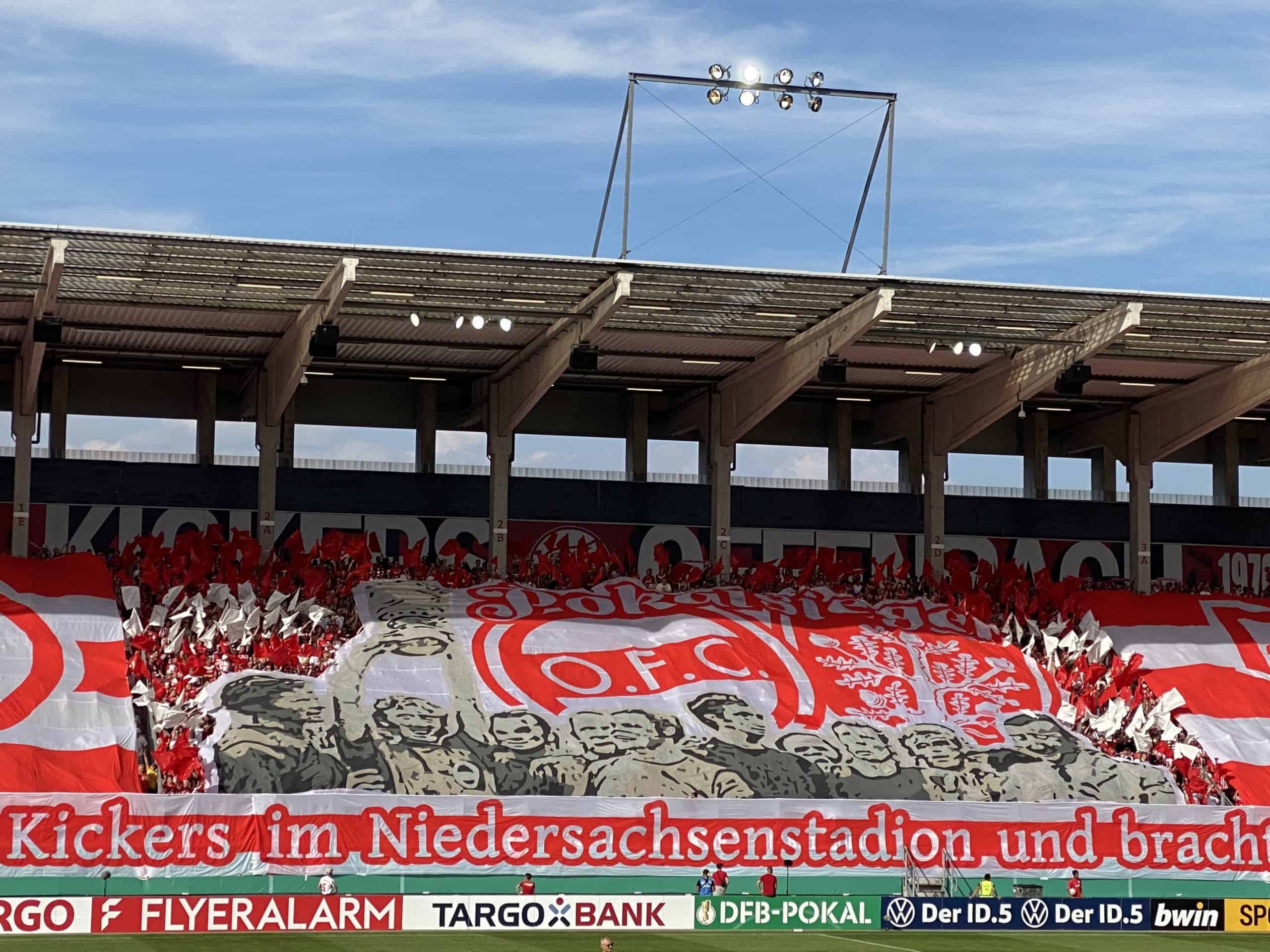 DFB-Pokal trip: Choreo en pyro in Offenbach am Main