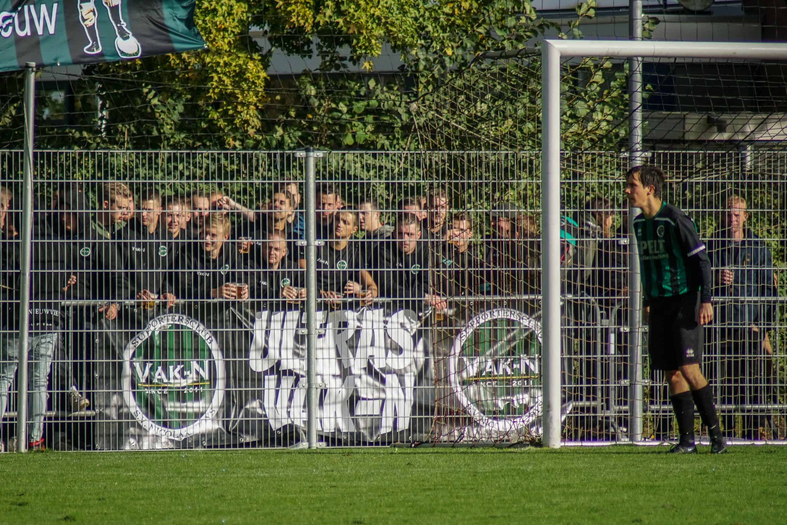 Vak-N maakt er weer een heerlijk zooitje van bij derby tegen Zevenhoven