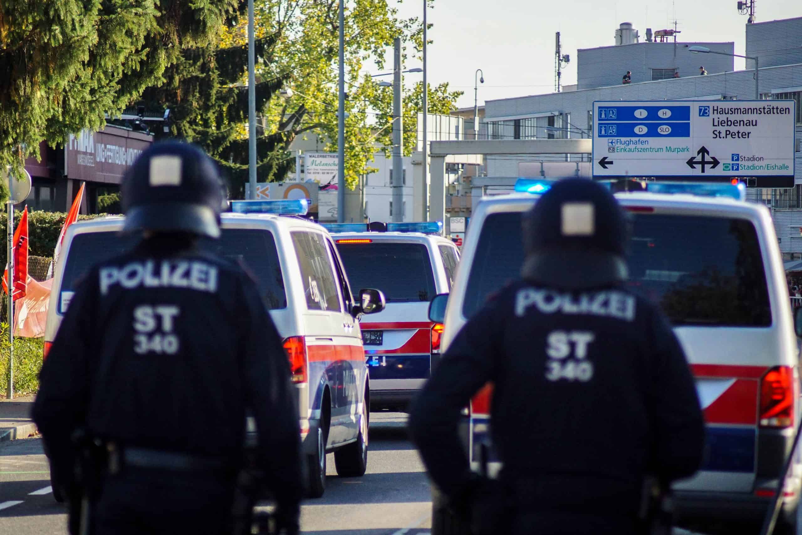 Corteos, tifos & fakkels; na 15 jaar is de Graz derby terug!