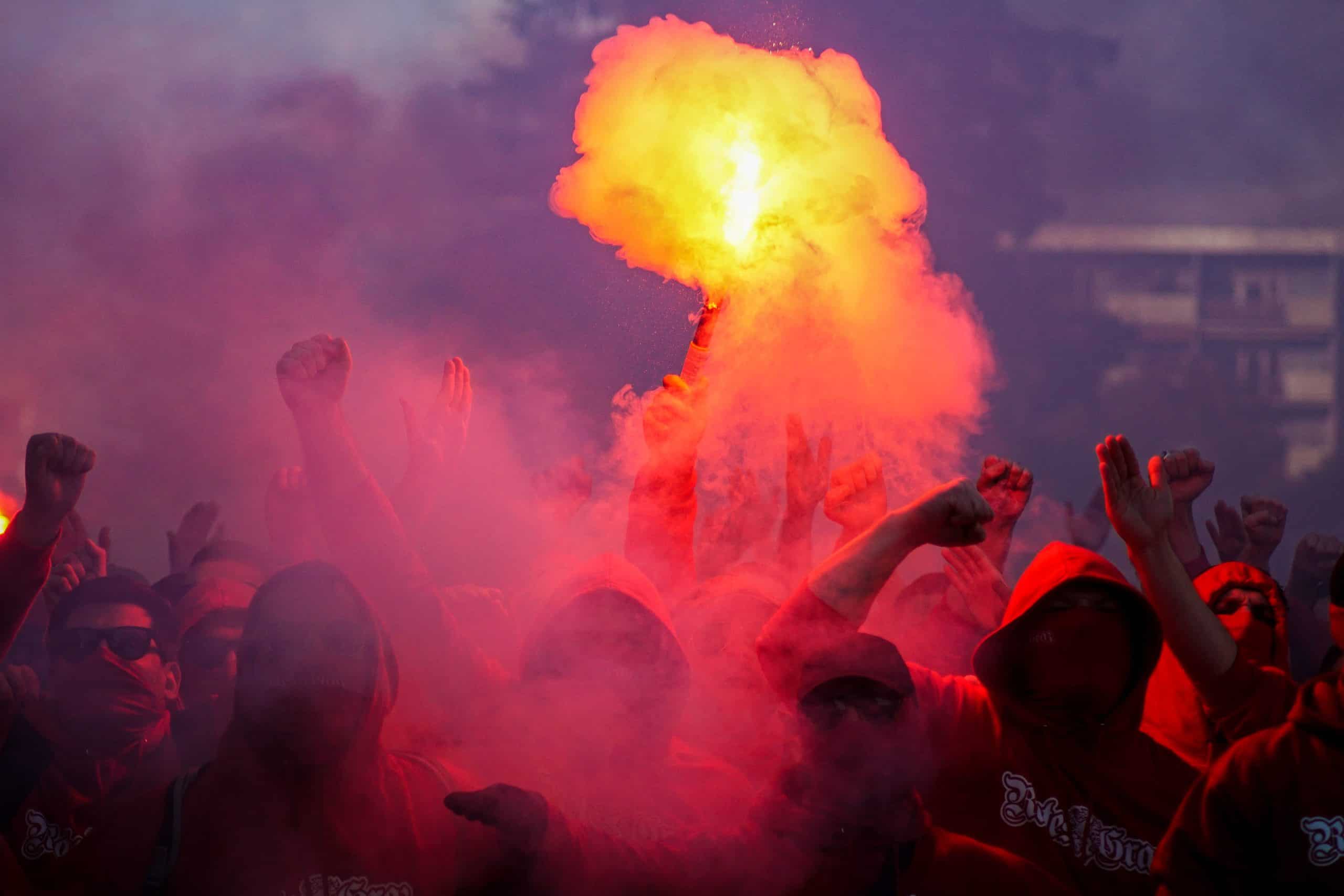 Corteos, tifos & fakkels; na 15 jaar is de Graz derby terug!