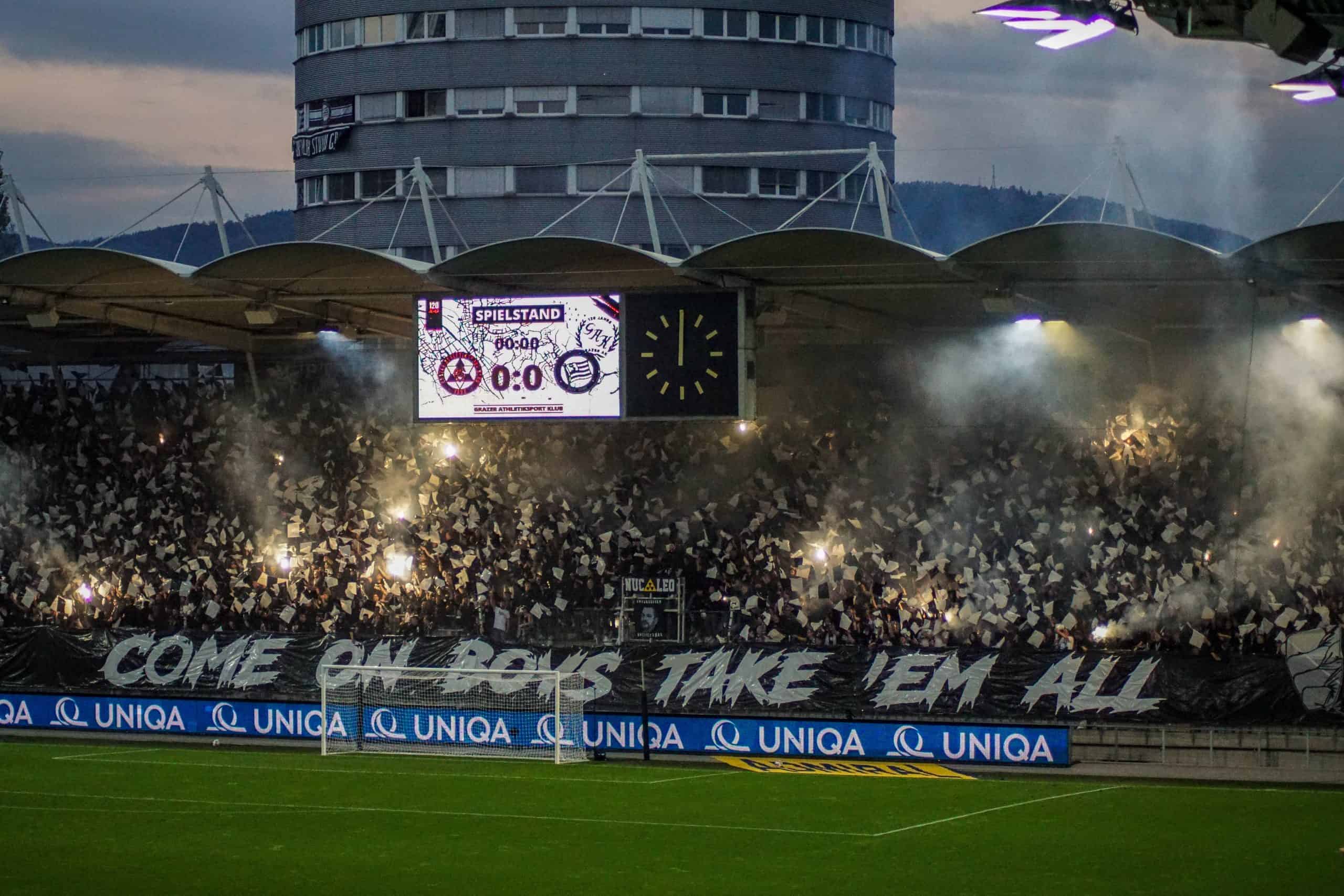Corteos, tifos & fakkels; na 15 jaar is de Graz derby terug!