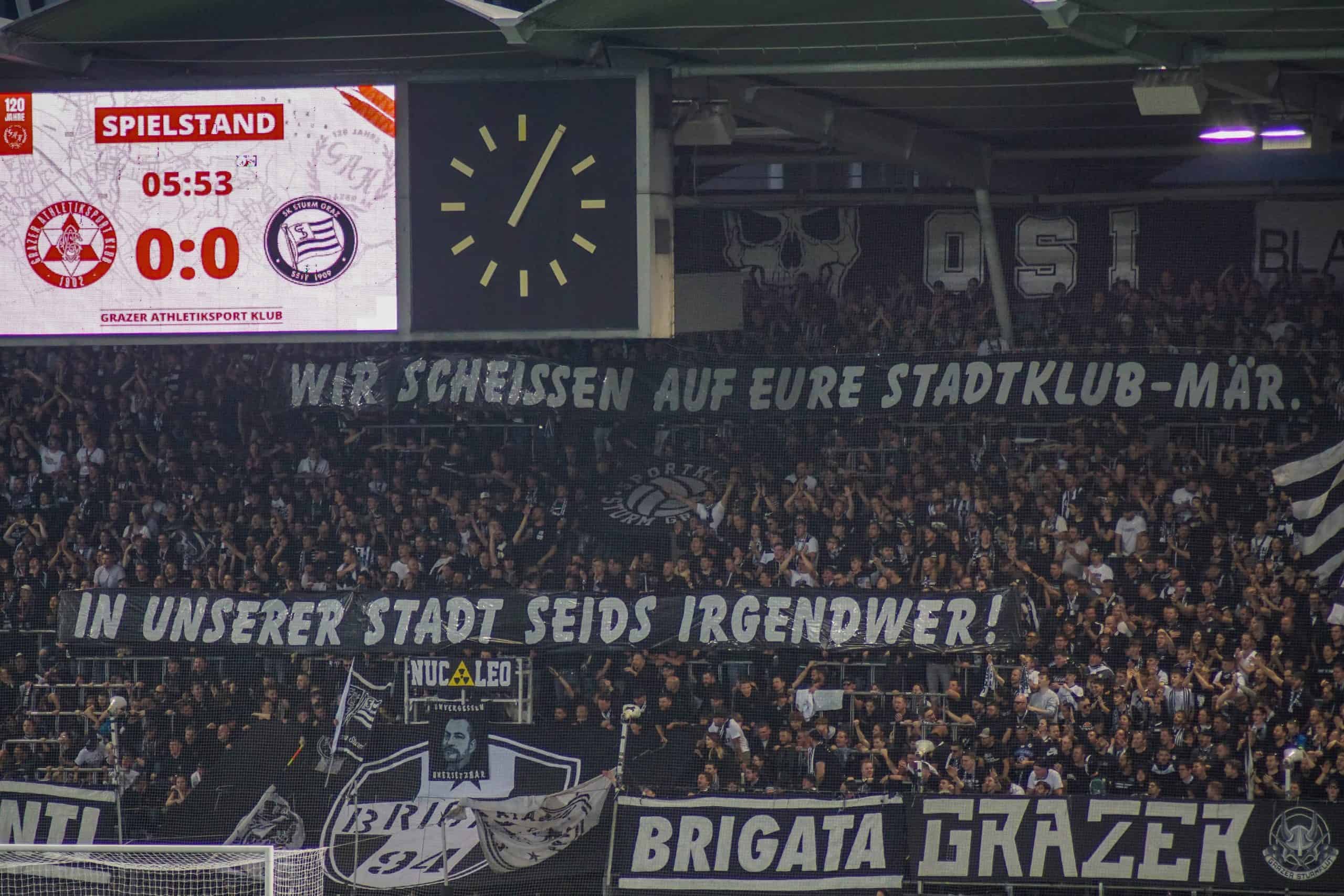 Corteos, tifos & fakkels; na 15 jaar is de Graz derby terug!