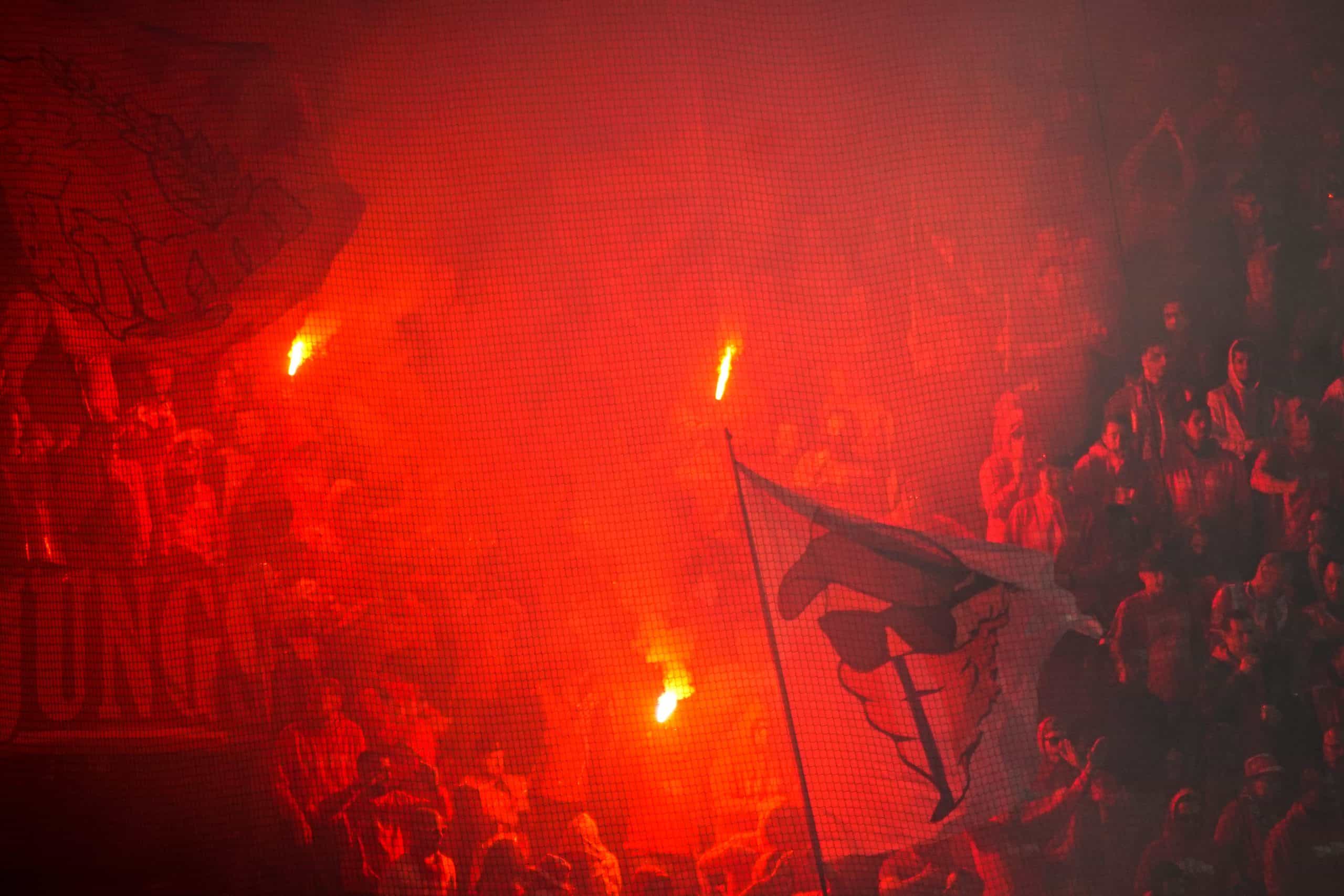 Corteos, tifos & fakkels; na 15 jaar is de Graz derby terug!