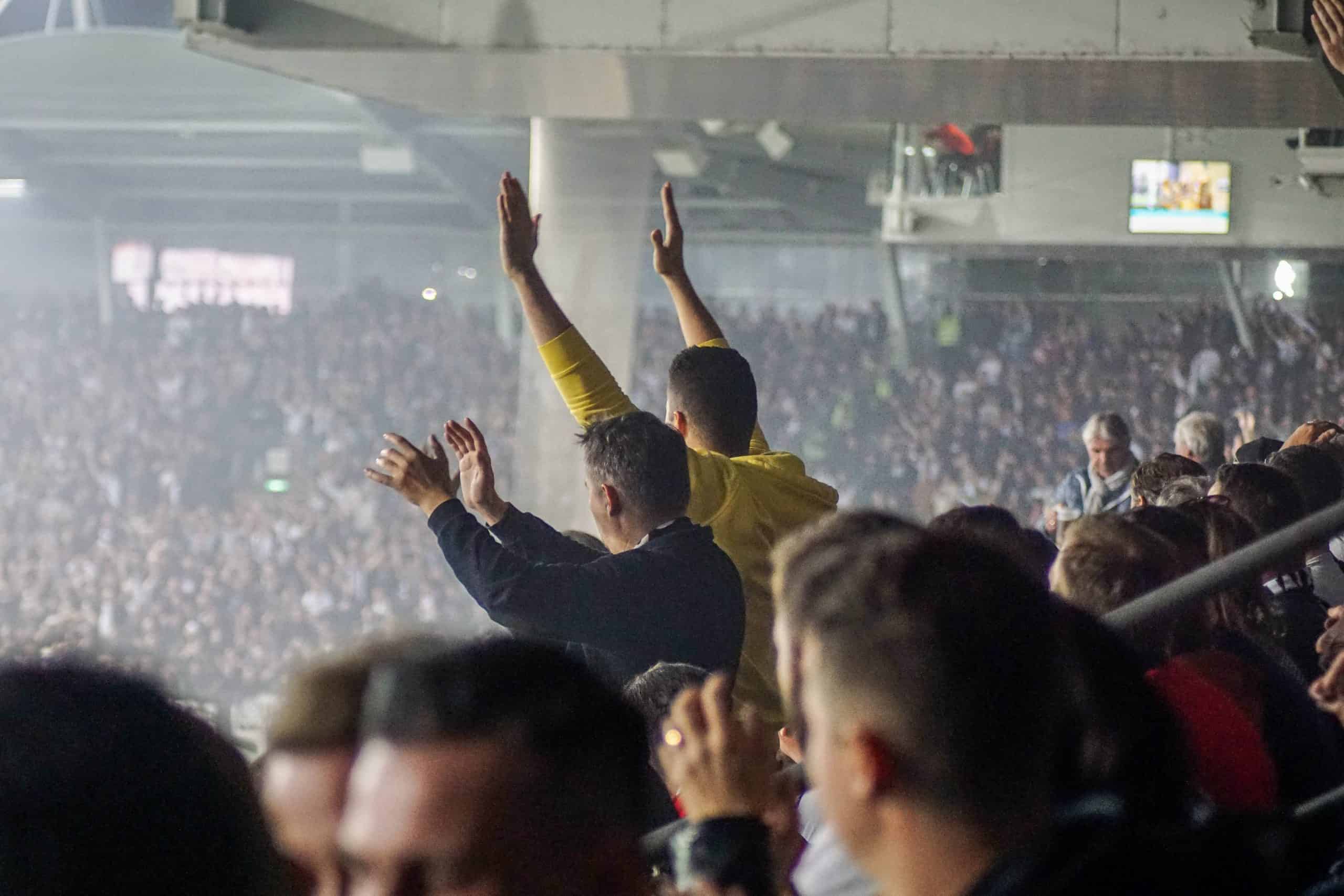 Corteos, tifos & fakkels; na 15 jaar is de Graz derby terug!