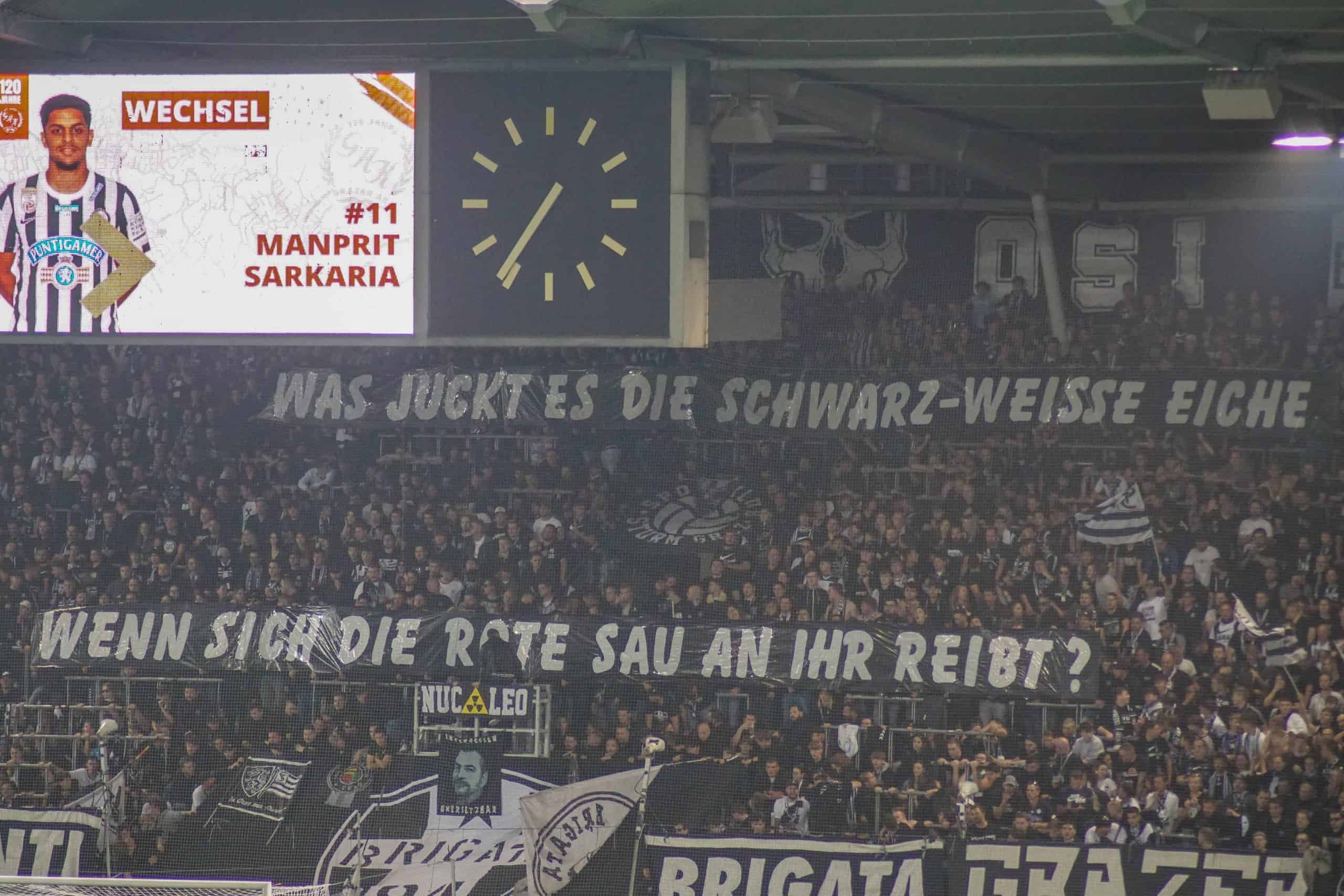 Corteos, tifos & fakkels; na 15 jaar is de Graz derby terug!