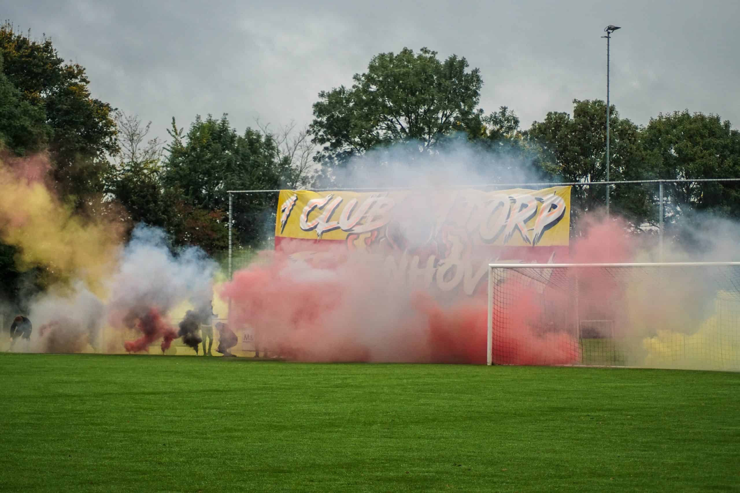 Vak-N maakt er weer een heerlijk zooitje van bij derby tegen Zevenhoven