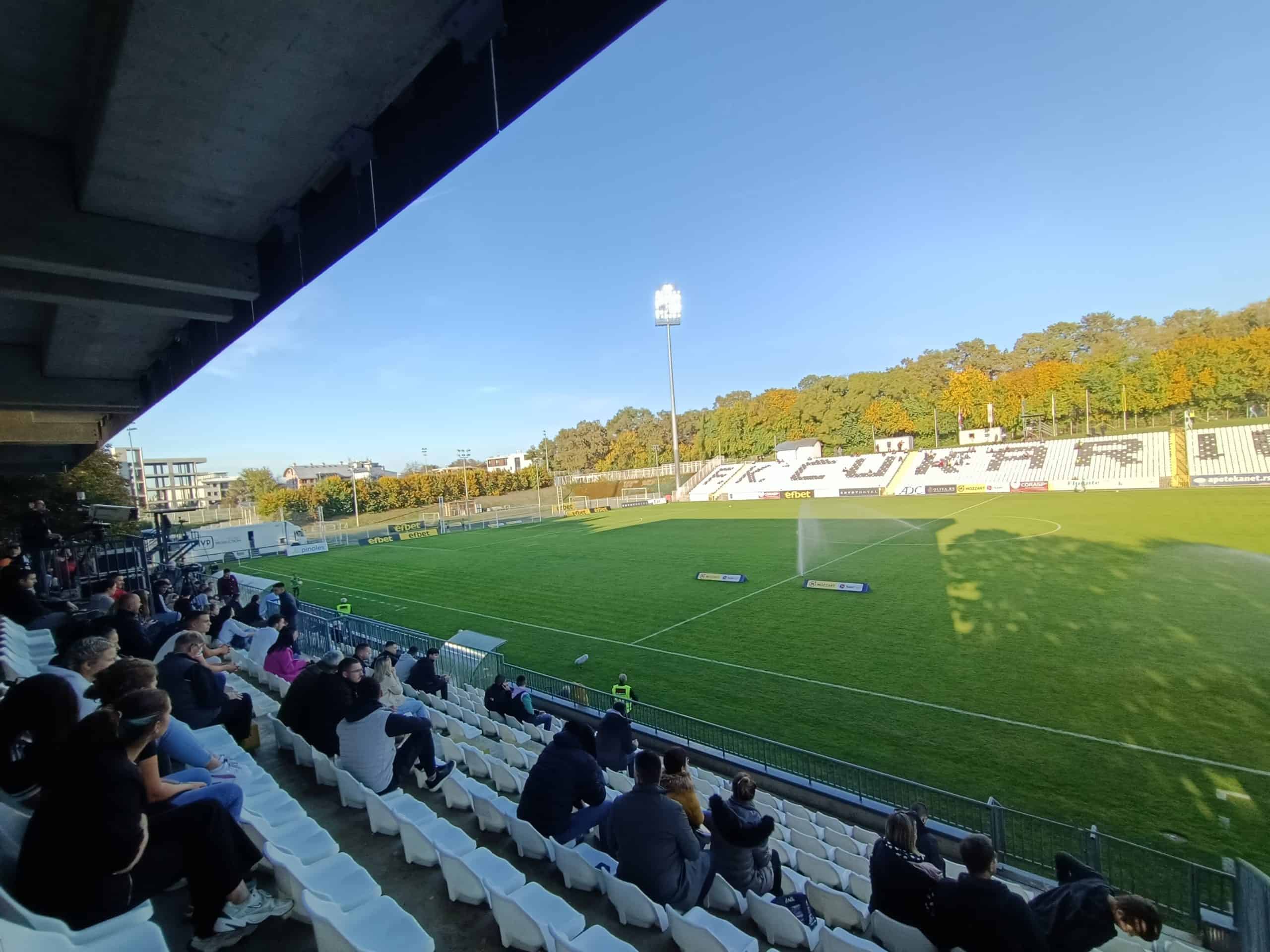 In Servië: ultras Novi Pazar bij Čukarički
