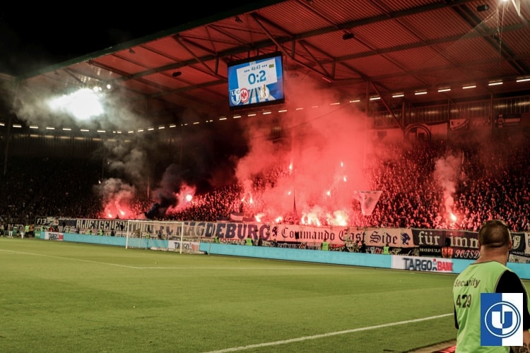 DFB-Pokal trip: Ongekende pyro show in Oost-Duitsland