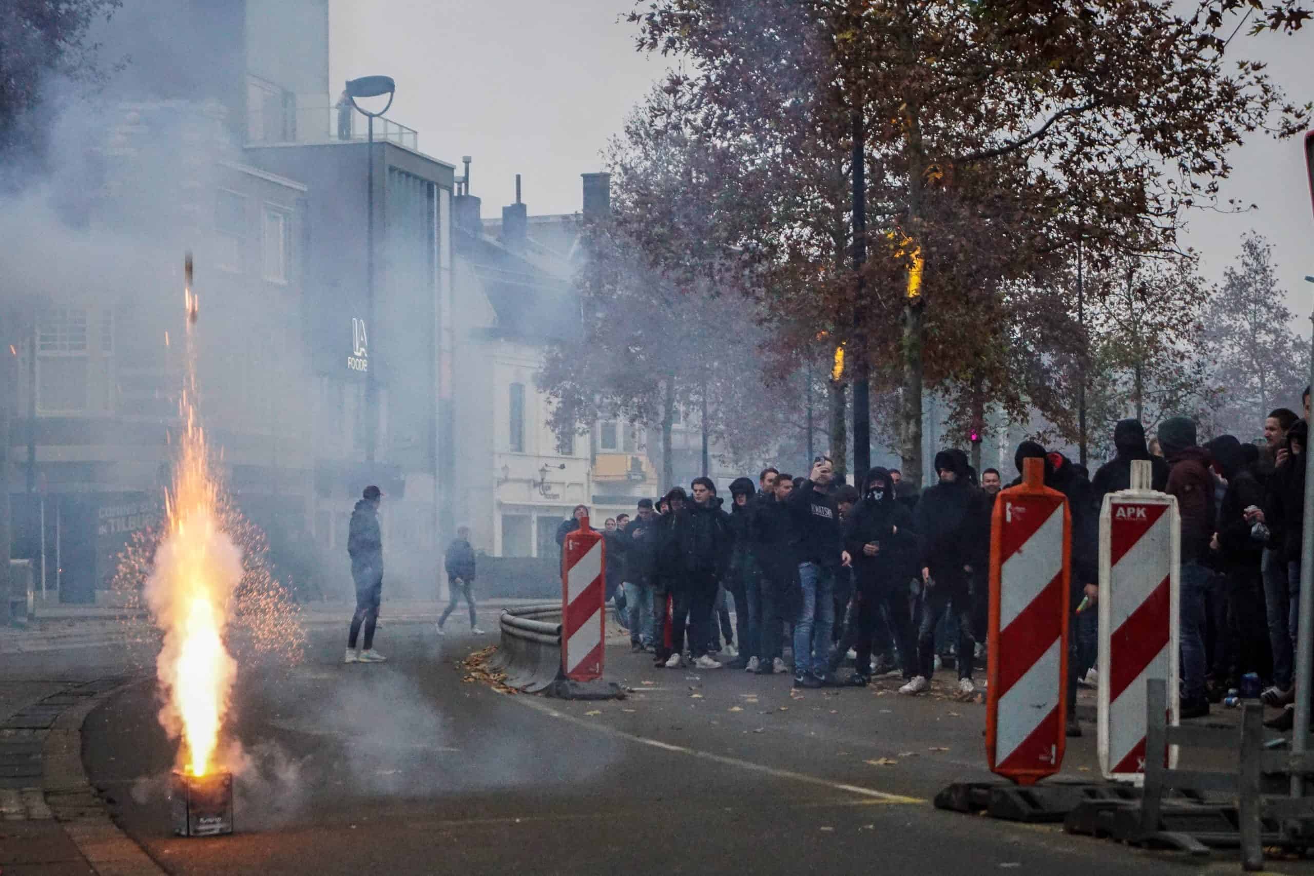 Willem II-supporters laten van zich horen bij terugkeer Brabantse derby