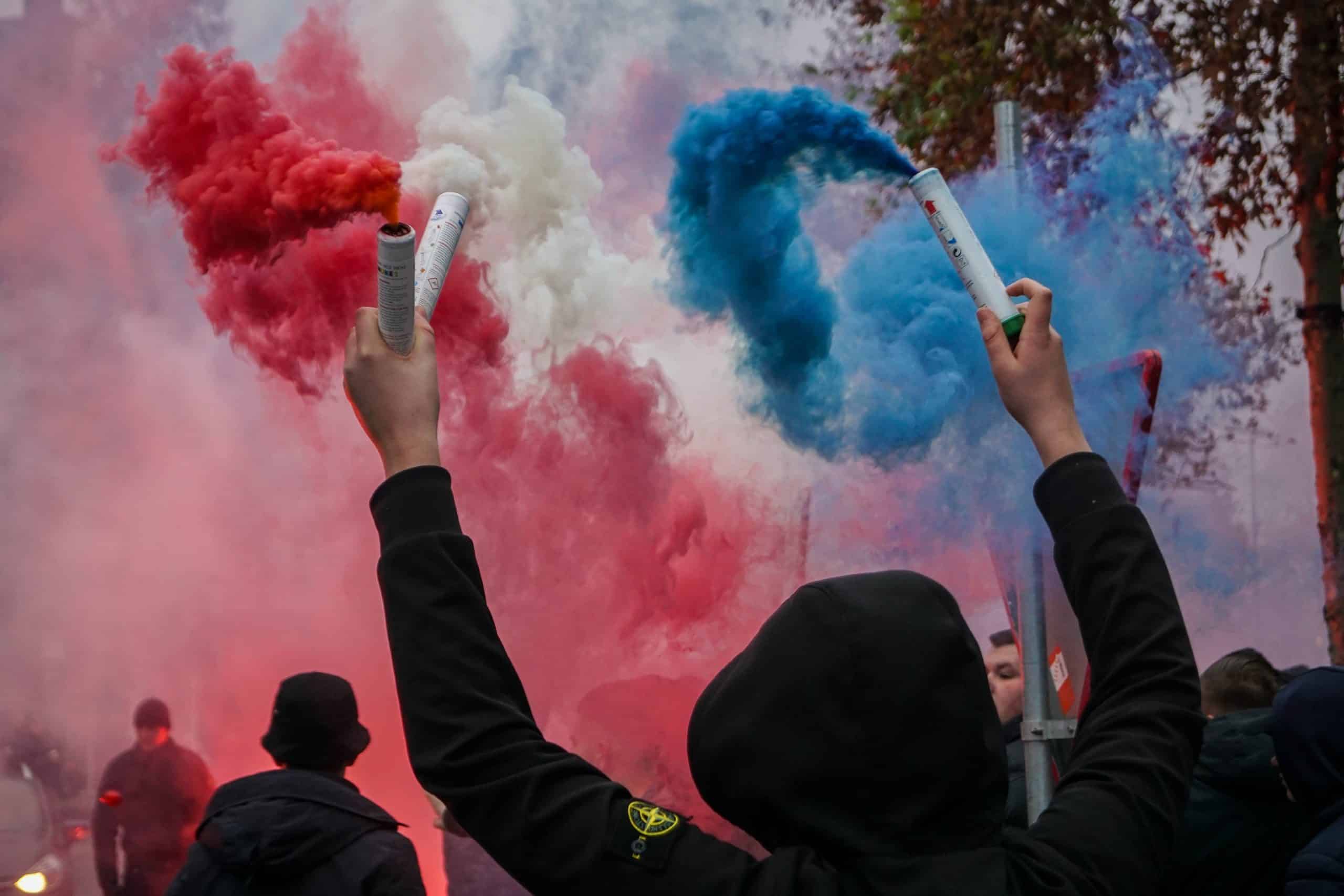 Willem II-supporters laten van zich horen bij terugkeer Brabantse derby