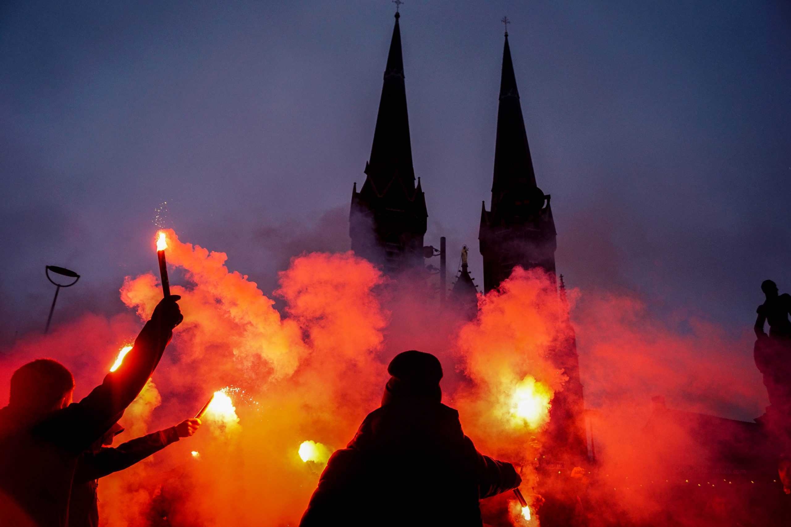 Willem II-supporters laten van zich horen bij terugkeer Brabantse derby