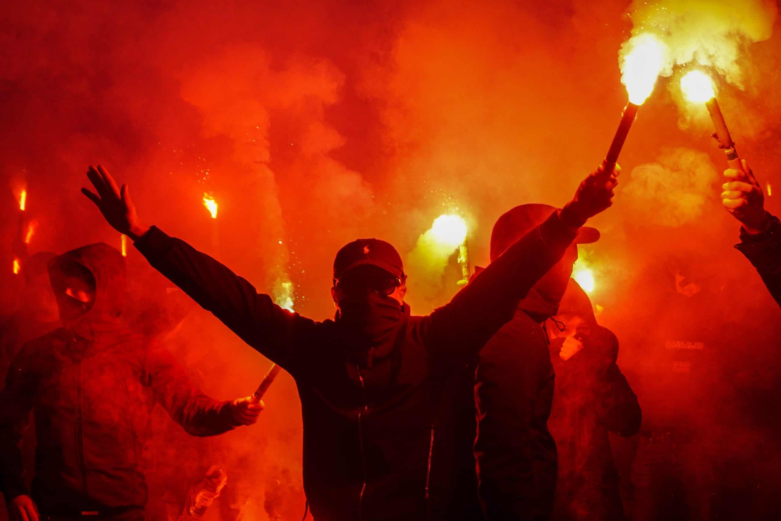 Willem II-supporters laten van zich horen bij terugkeer Brabantse derby