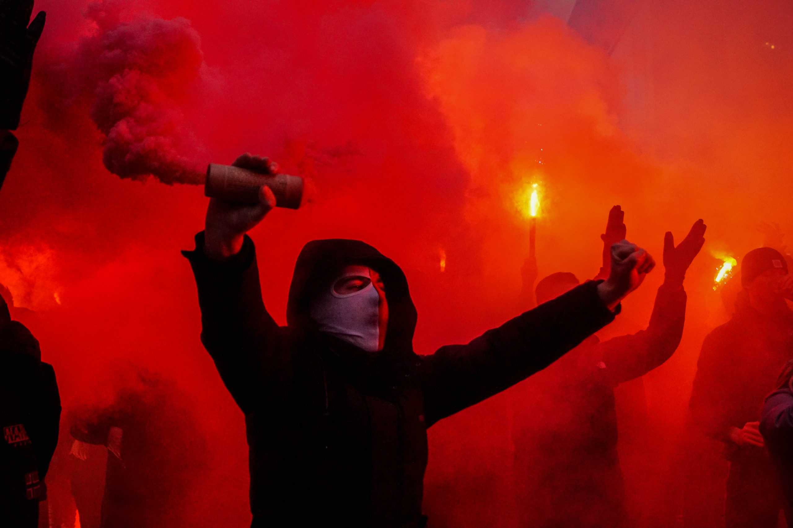 Willem II-supporters laten van zich horen bij terugkeer Brabantse derby