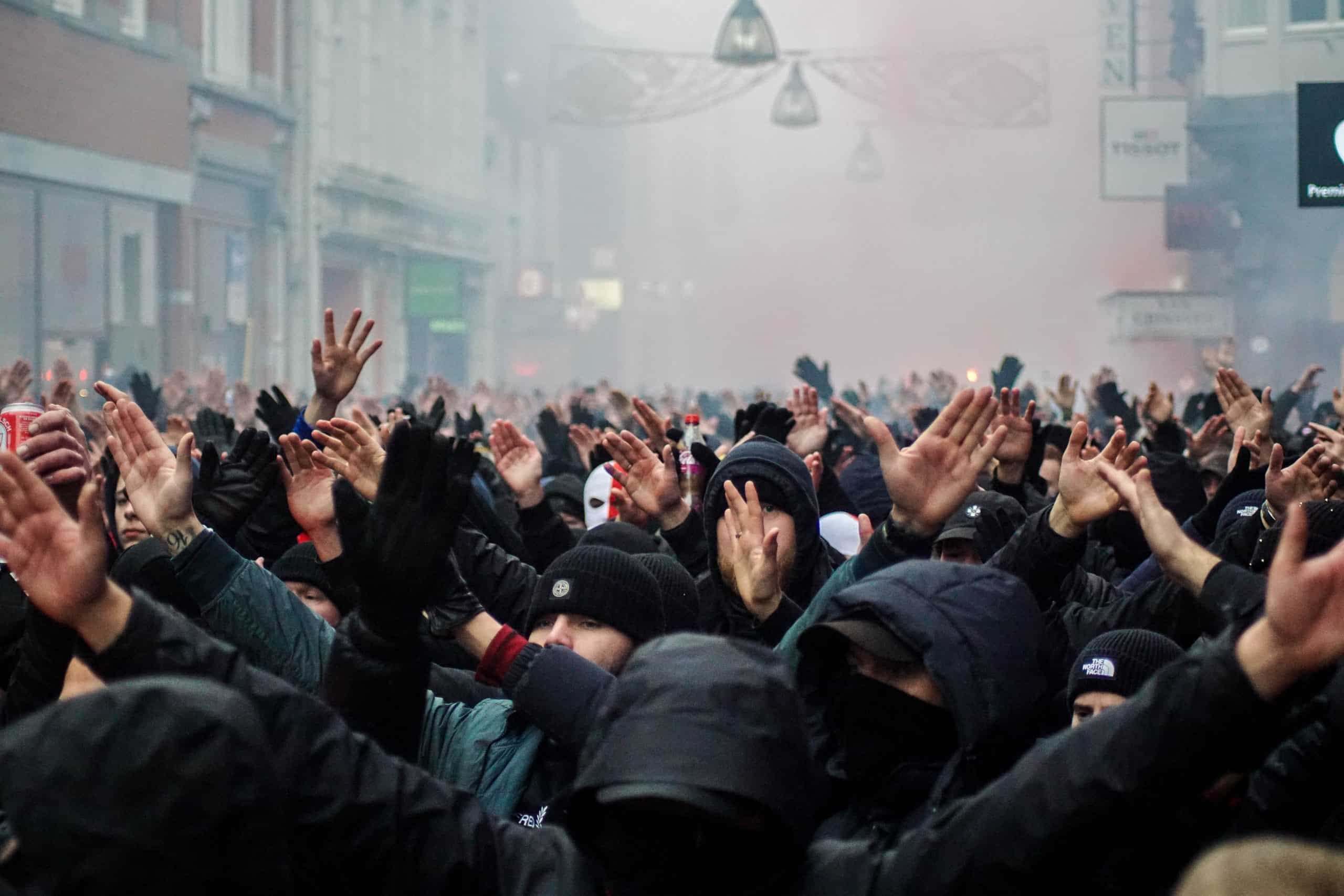 Willem II-supporters laten van zich horen bij terugkeer Brabantse derby