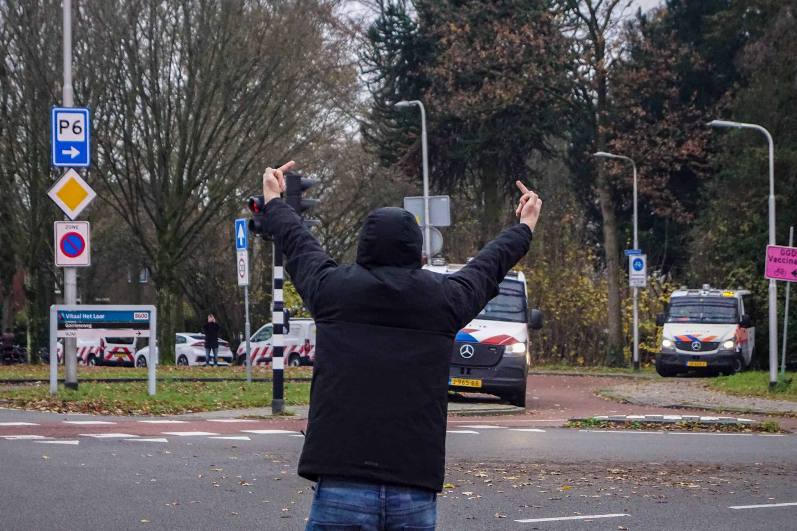 Willem II-supporters laten van zich horen bij terugkeer Brabantse derby
