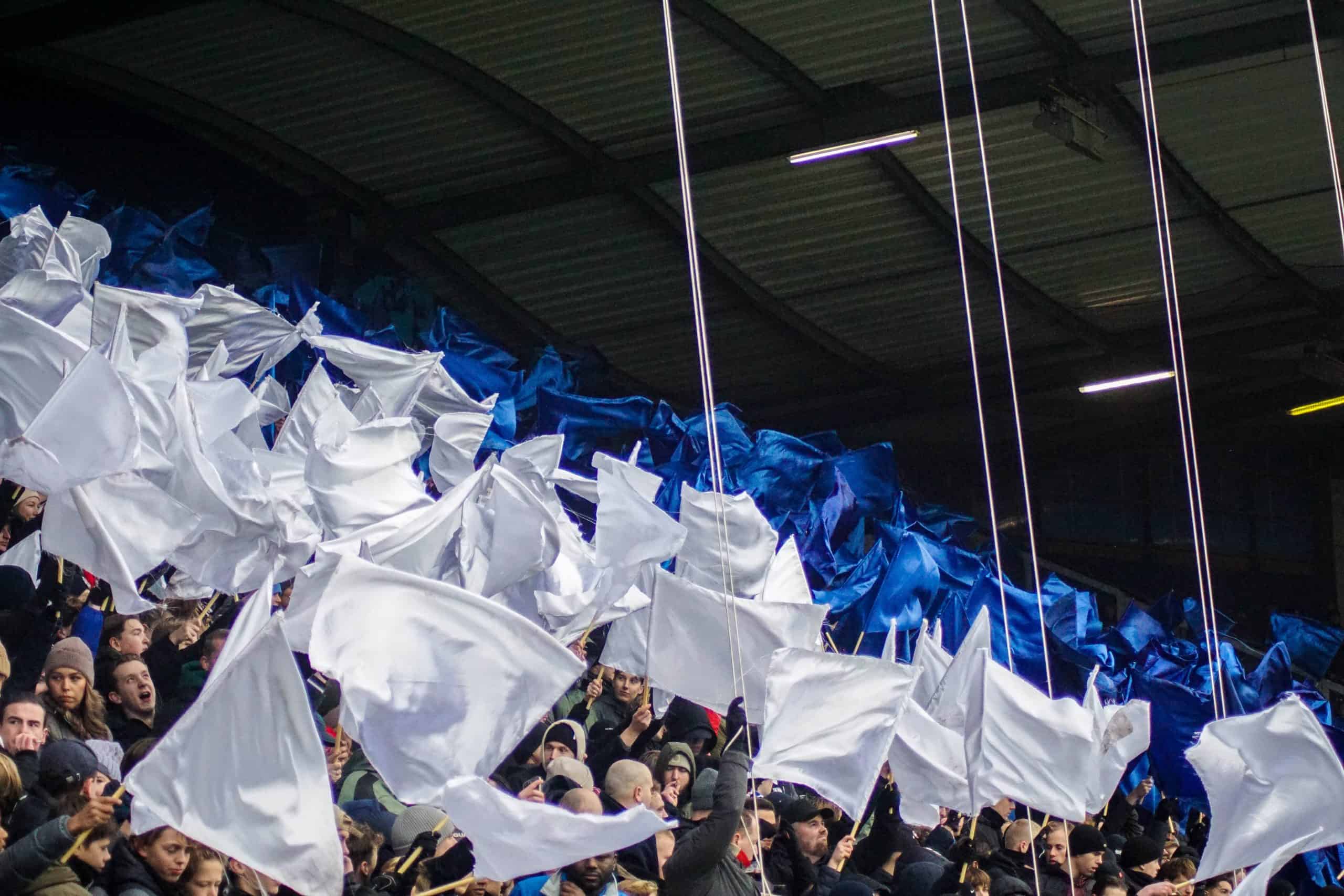 Willem II-supporters laten van zich horen bij terugkeer Brabantse derby