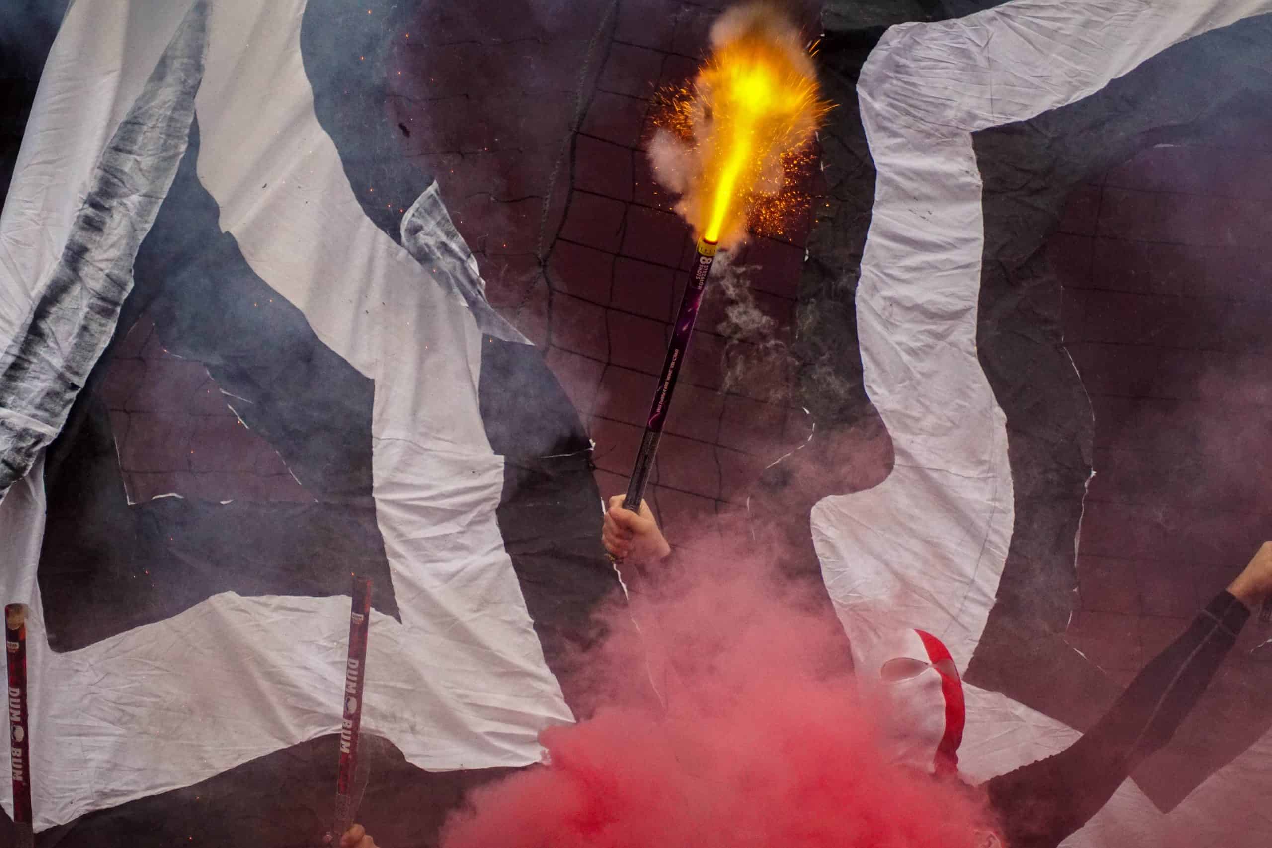 Willem II-supporters laten van zich horen bij terugkeer Brabantse derby