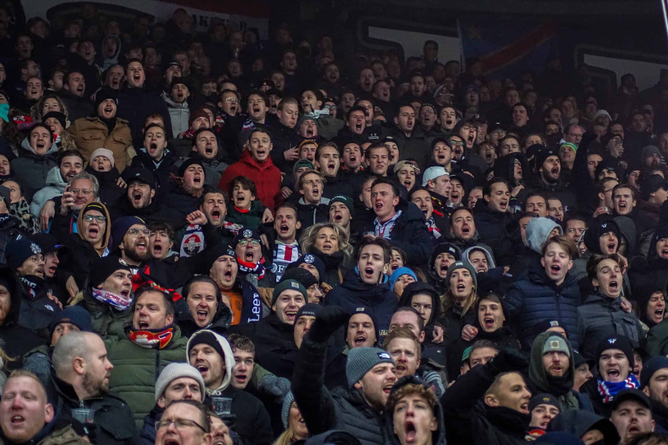 Willem II-supporters laten van zich horen bij terugkeer Brabantse derby