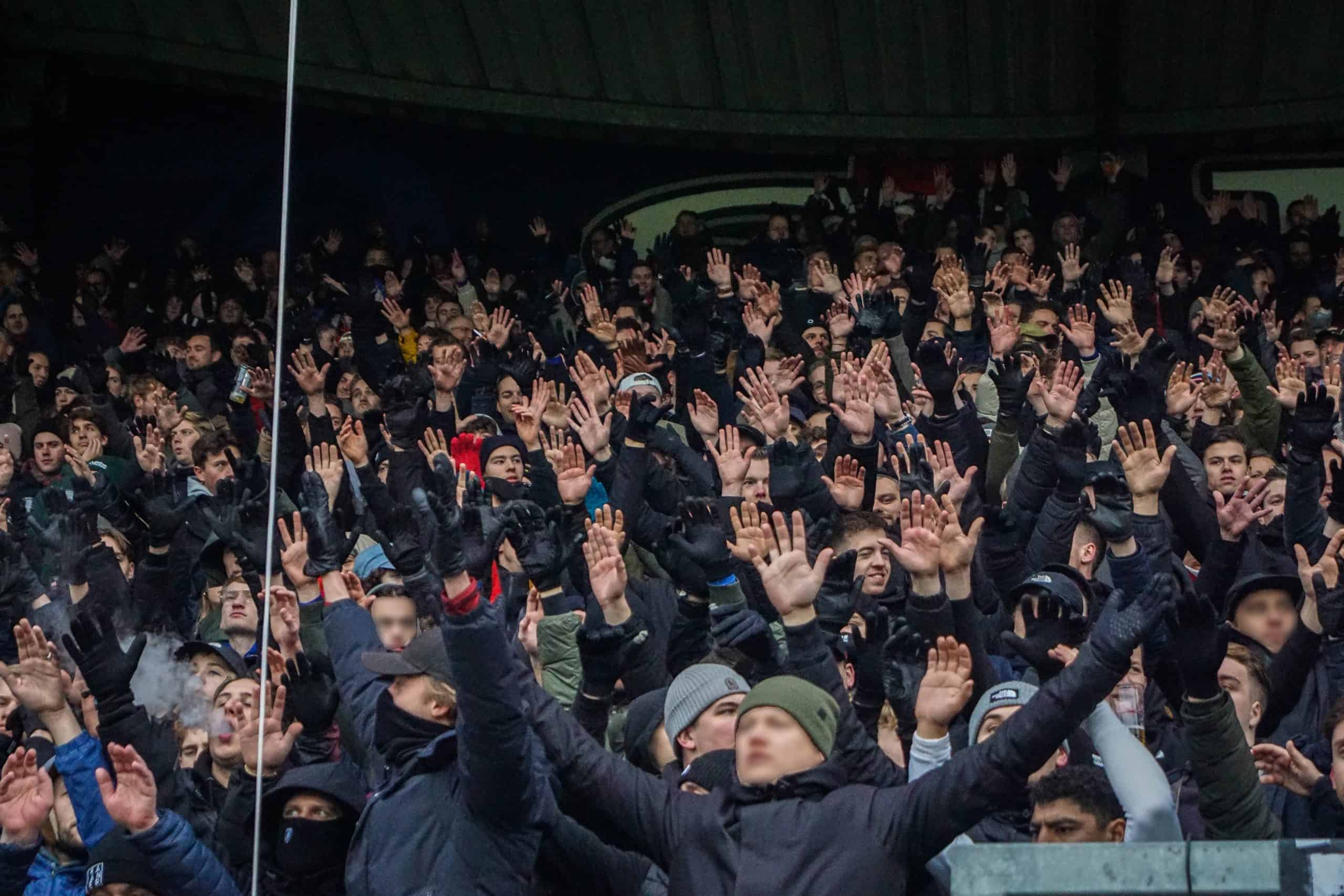 Willem II-supporters laten van zich horen bij terugkeer Brabantse derby