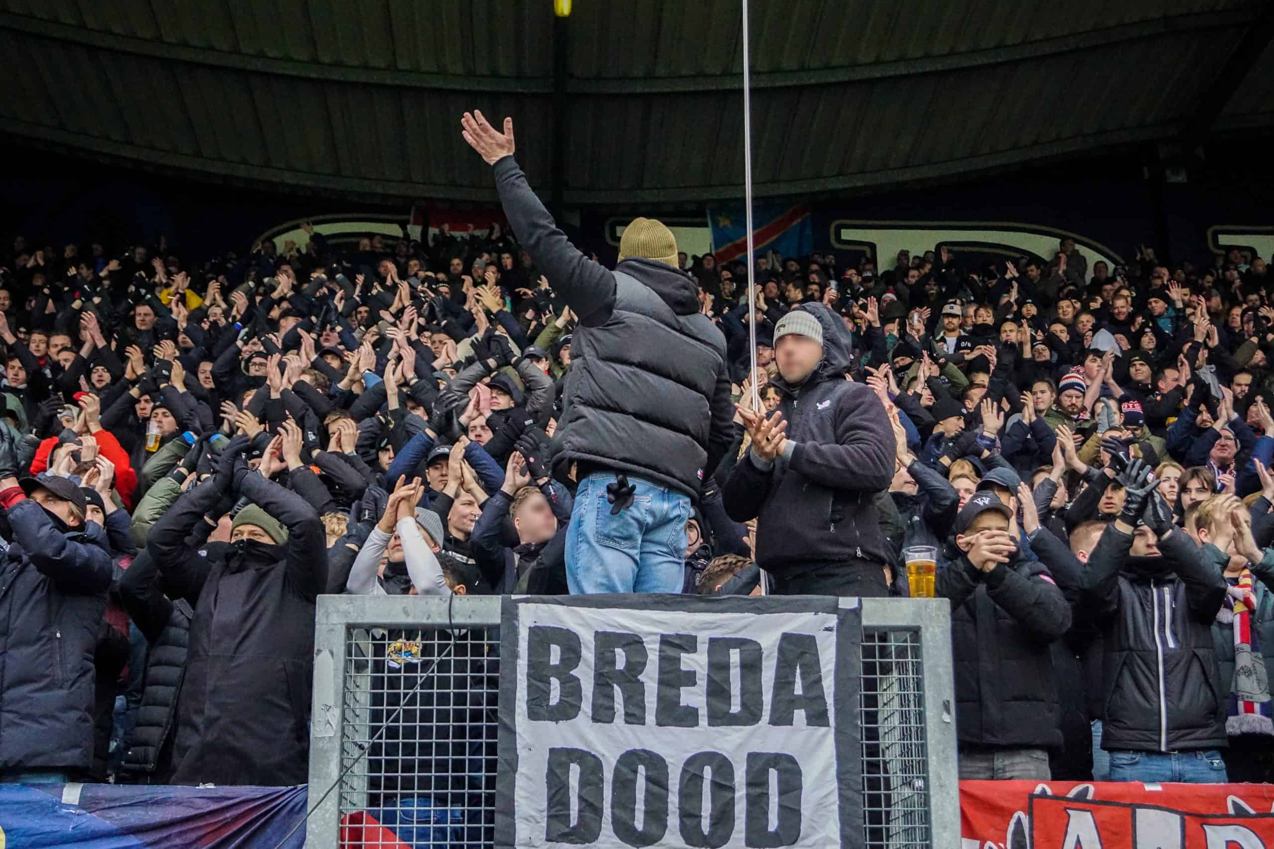 Willem II-supporters laten van zich horen bij terugkeer Brabantse derby