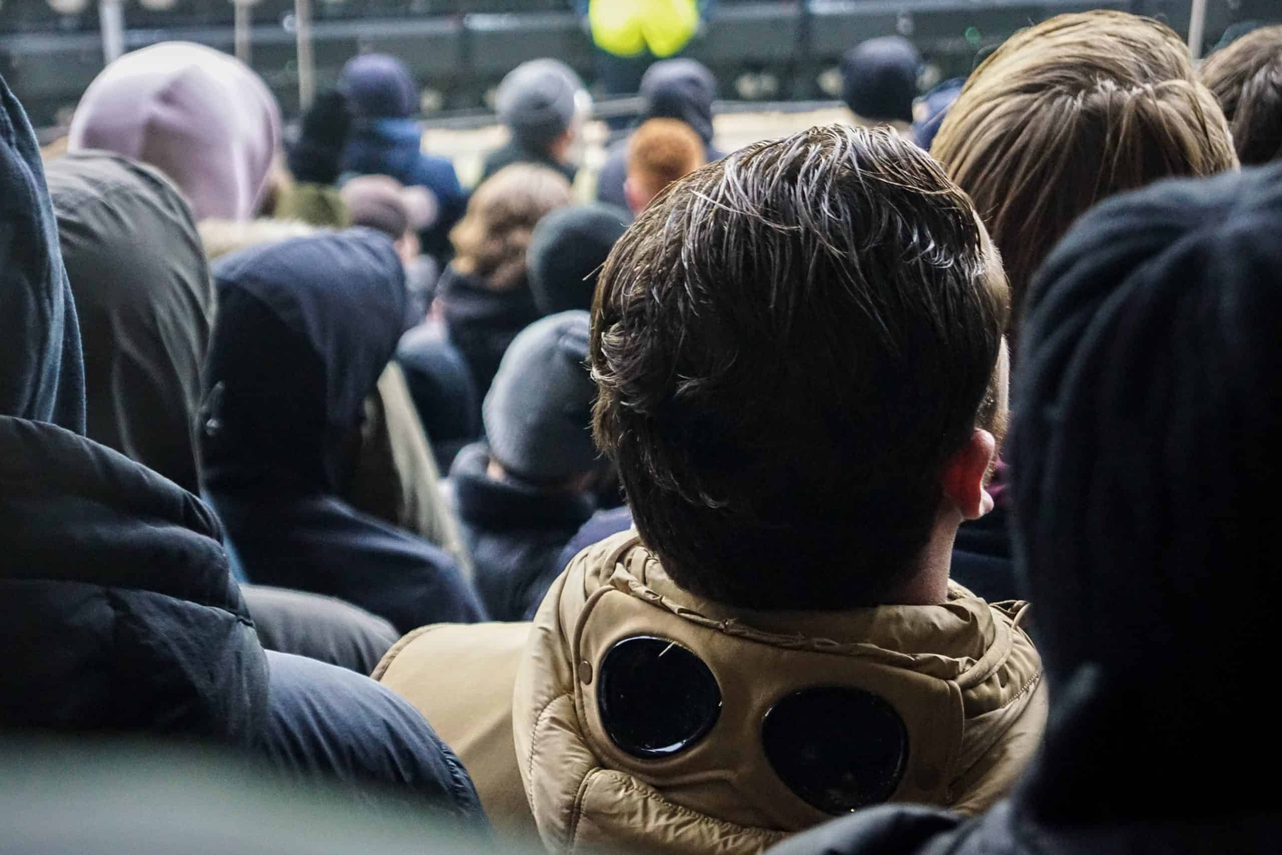 Willem II-supporters laten van zich horen bij terugkeer Brabantse derby