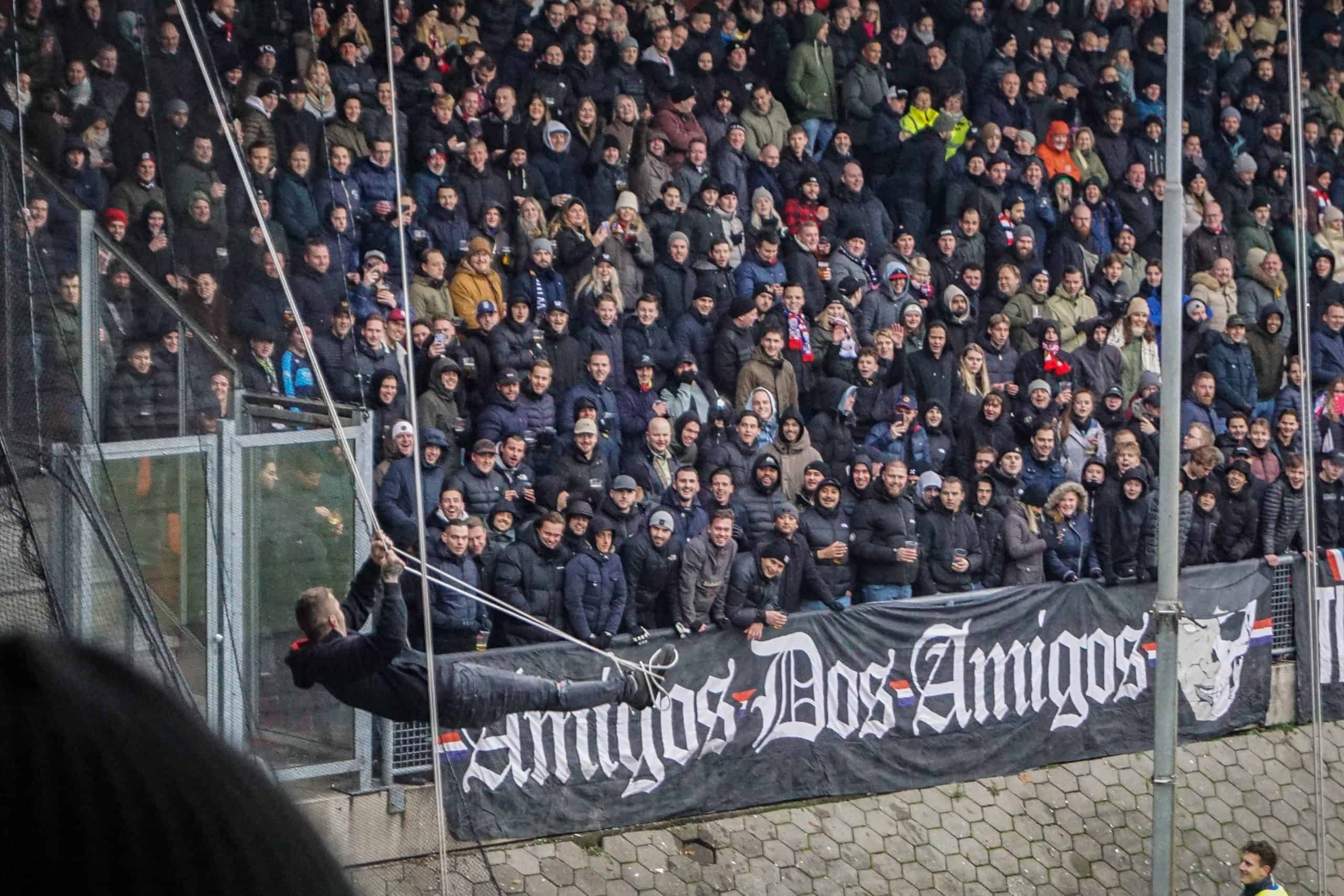 Willem II-supporters laten van zich horen bij terugkeer Brabantse derby