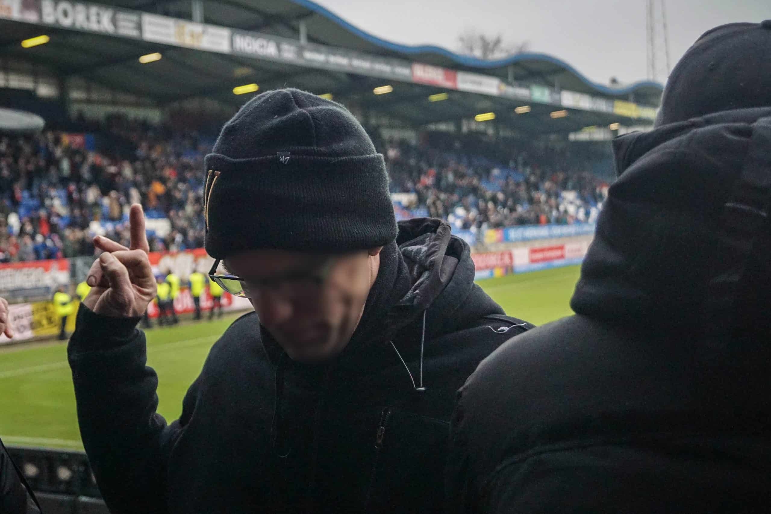 Willem II-supporters laten van zich horen bij terugkeer Brabantse derby