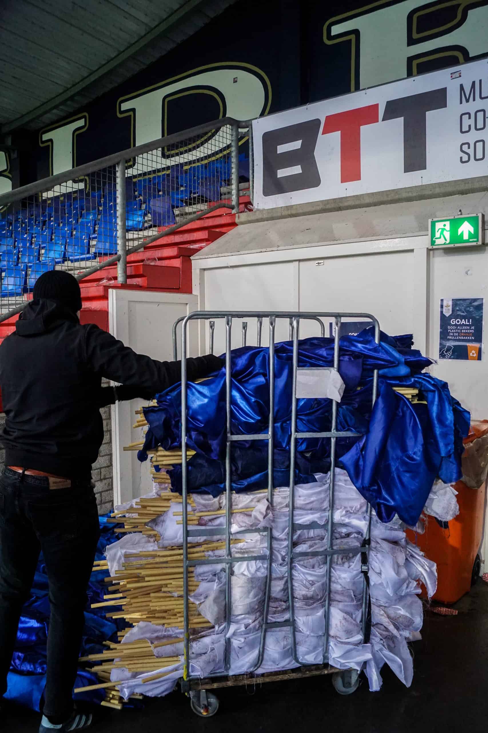 Willem II-supporters laten van zich horen bij terugkeer Brabantse derby