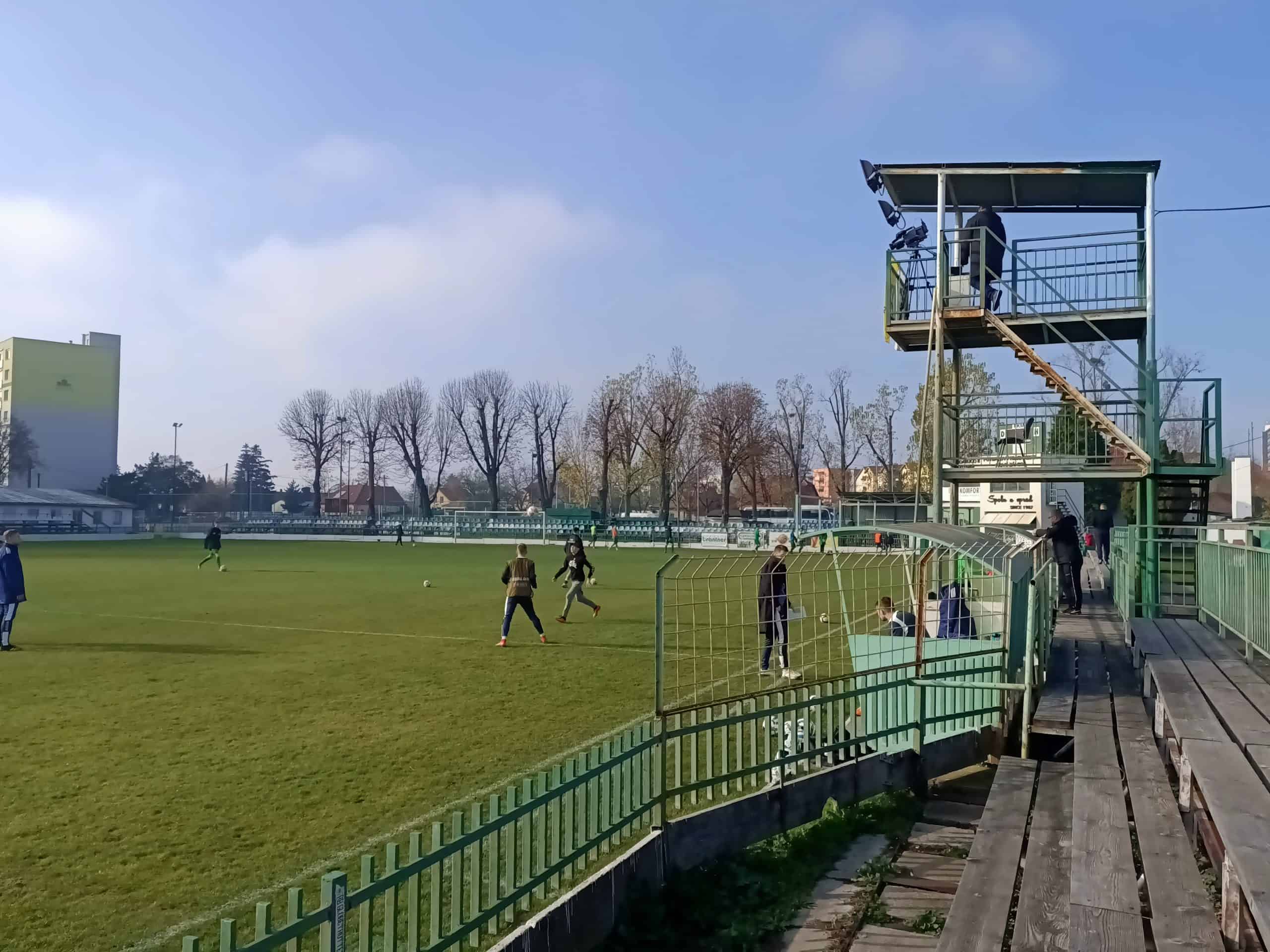 Ajax Pizzeria bij de lokale Slowaakse voetbalclub