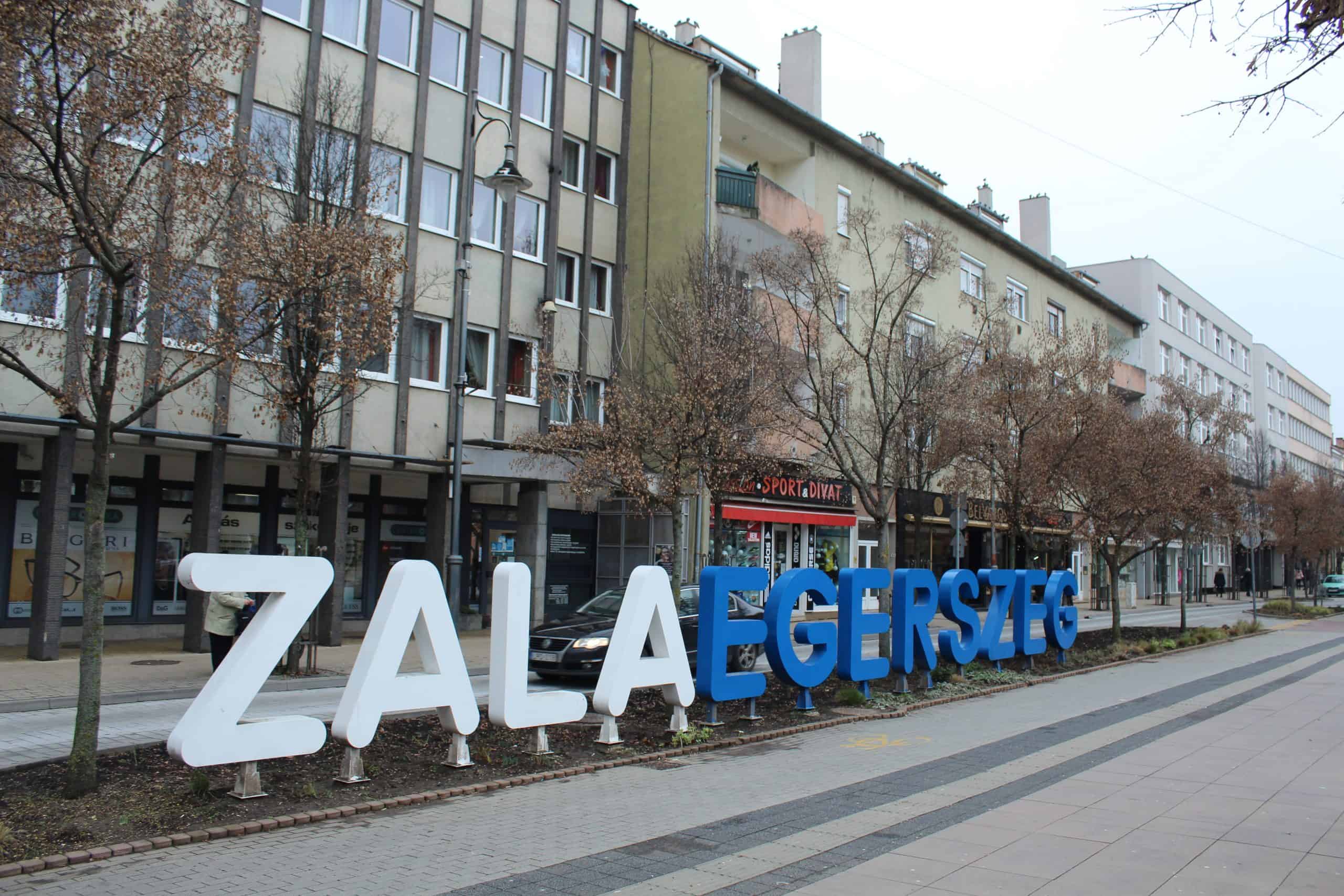 Eigenaar bouwt zelf stadion met staatsgeld: Zalaegerszeg