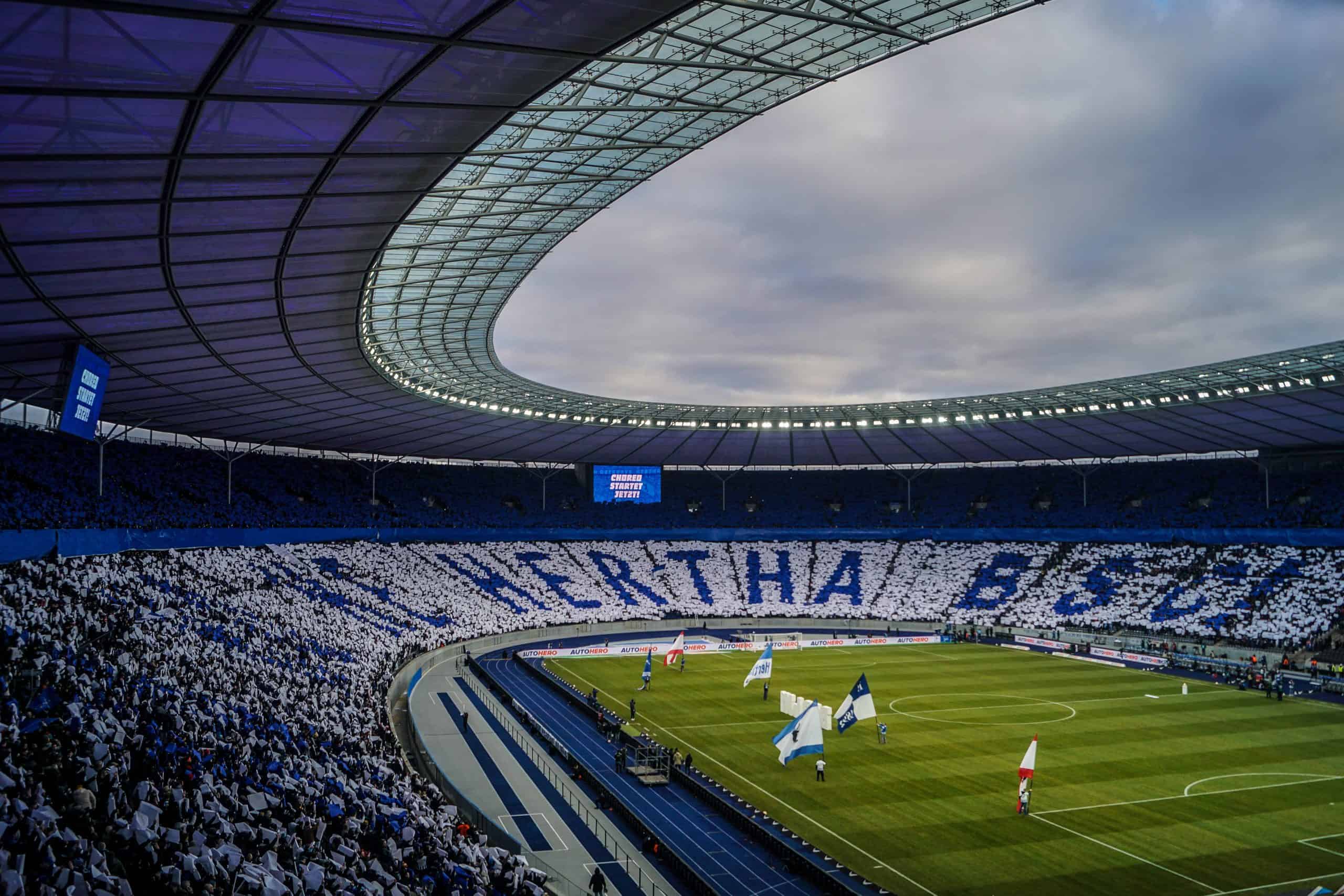 Derby van Berlijn: 300 opgepakte ultras Hertha en pyroshow Eisern Union