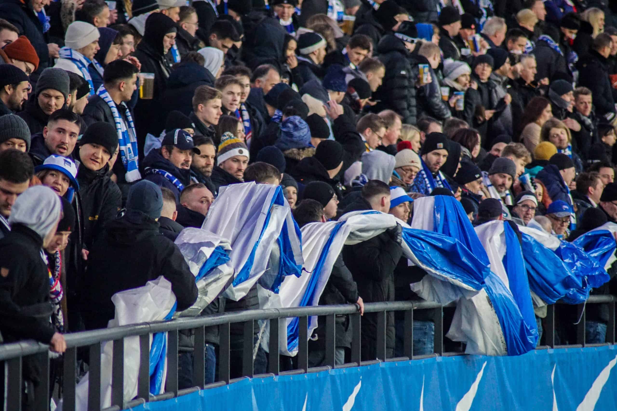 Derby van Berlijn: 300 opgepakte ultras Hertha en pyroshow Eisern Union