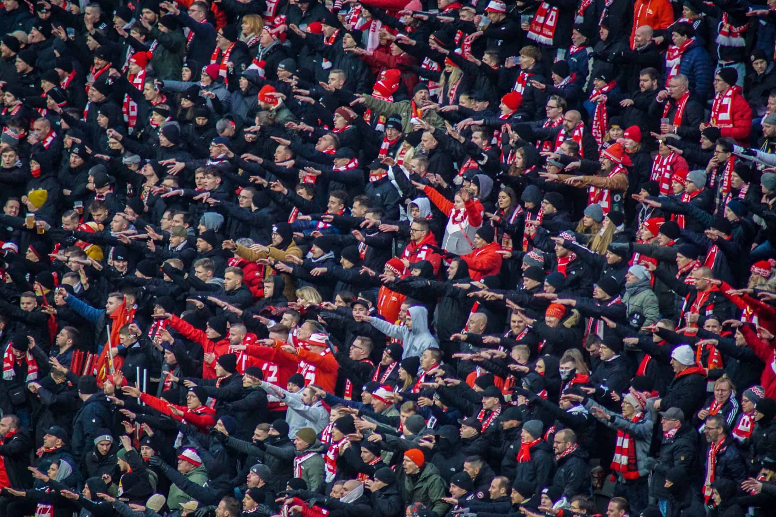 Derby van Berlijn: 300 opgepakte ultras Hertha en pyroshow Eisern Union