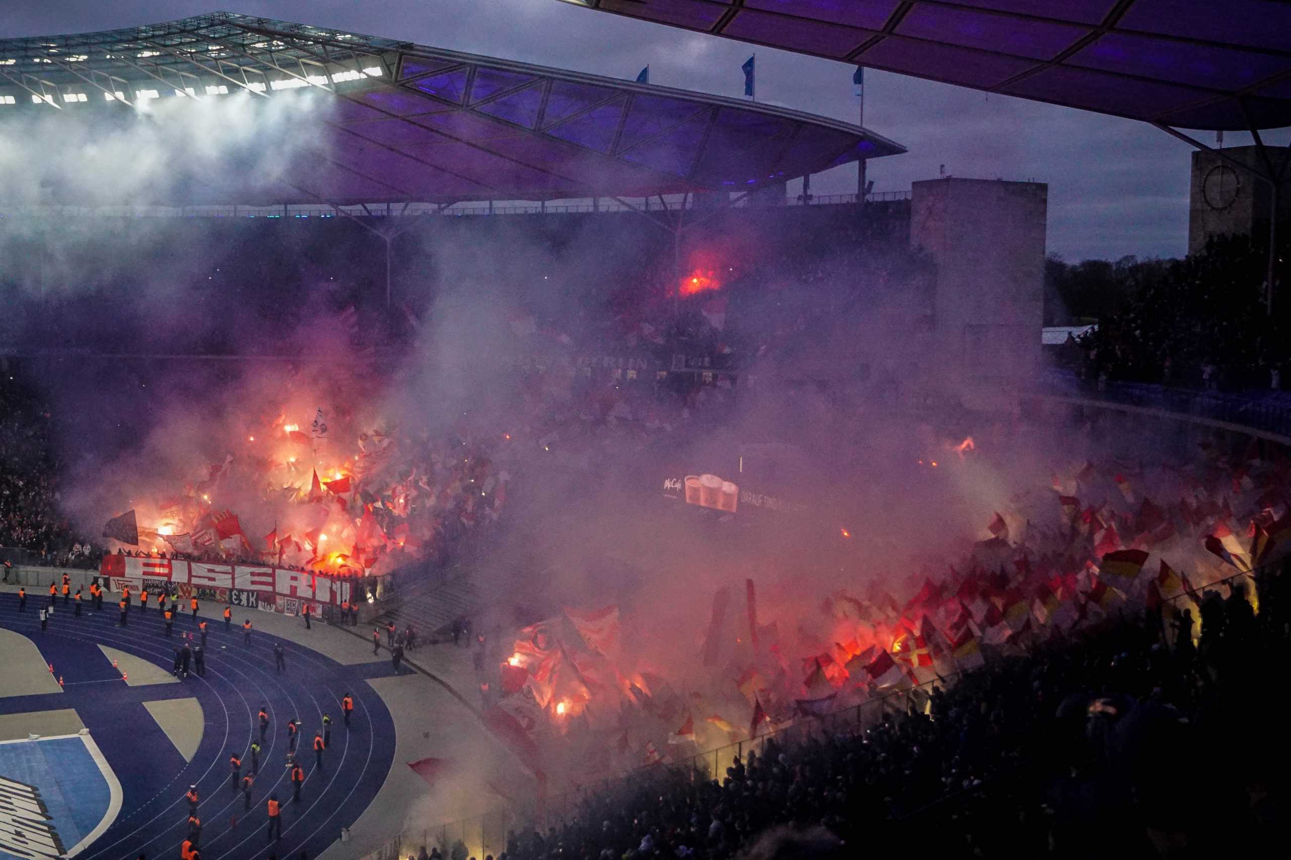 Derby van Berlijn: 300 opgepakte ultras Hertha en pyroshow Eisern Union