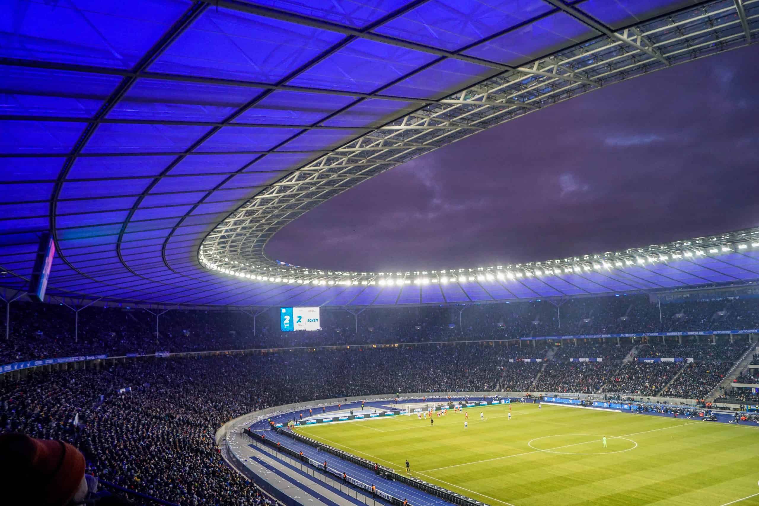 Derby van Berlijn: 300 opgepakte ultras Hertha en pyroshow Eisern Union