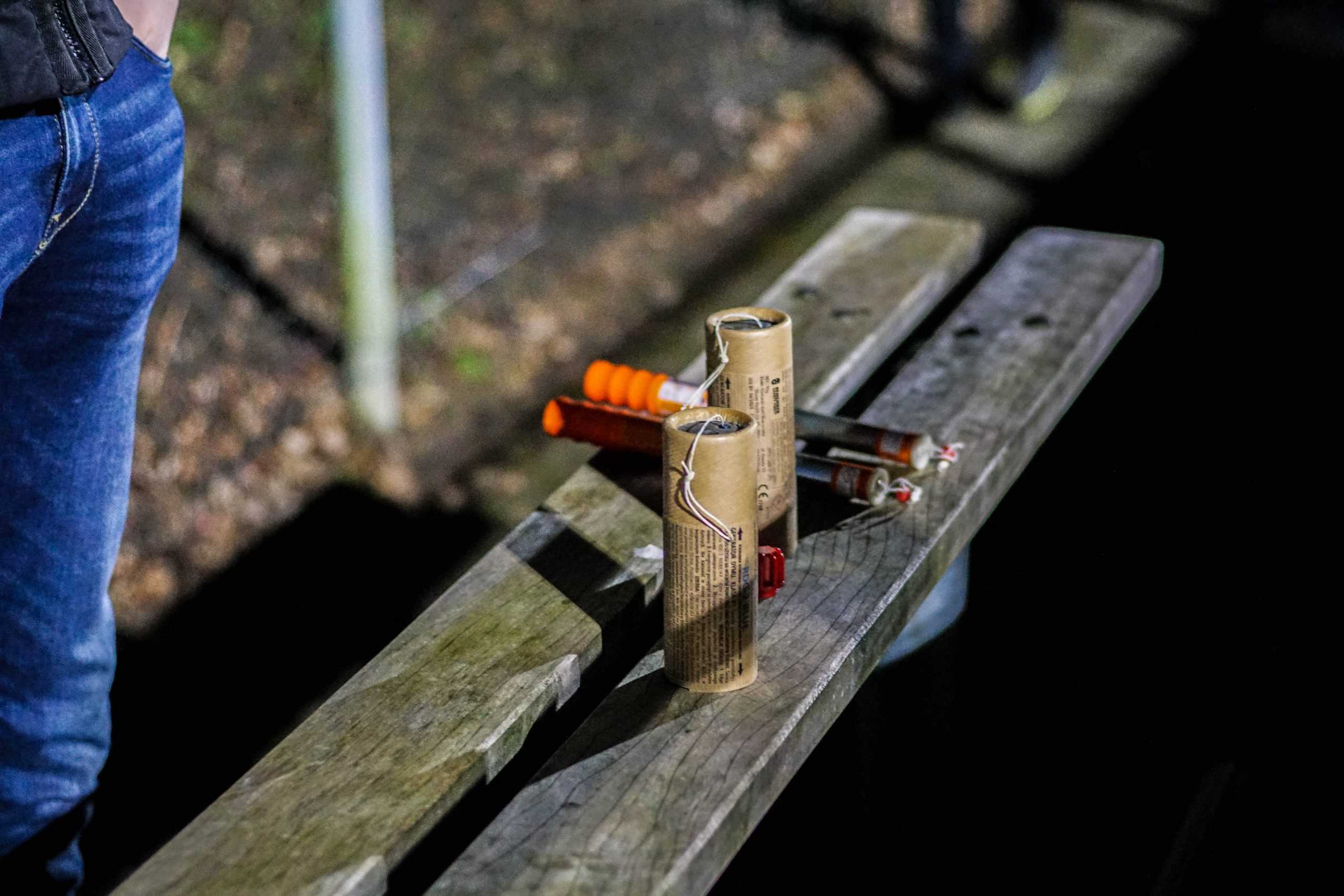 Gigantische pyroshow bij derby van Zevenaar