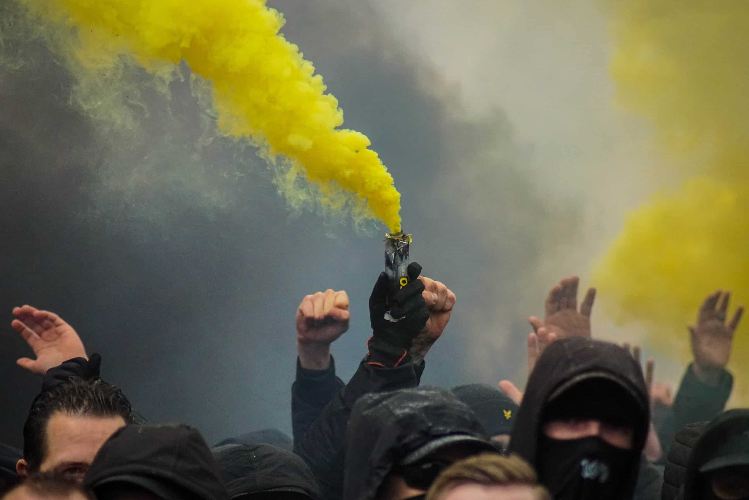 Onrustige middag in Leeuwarden bij memorabele Friese derby