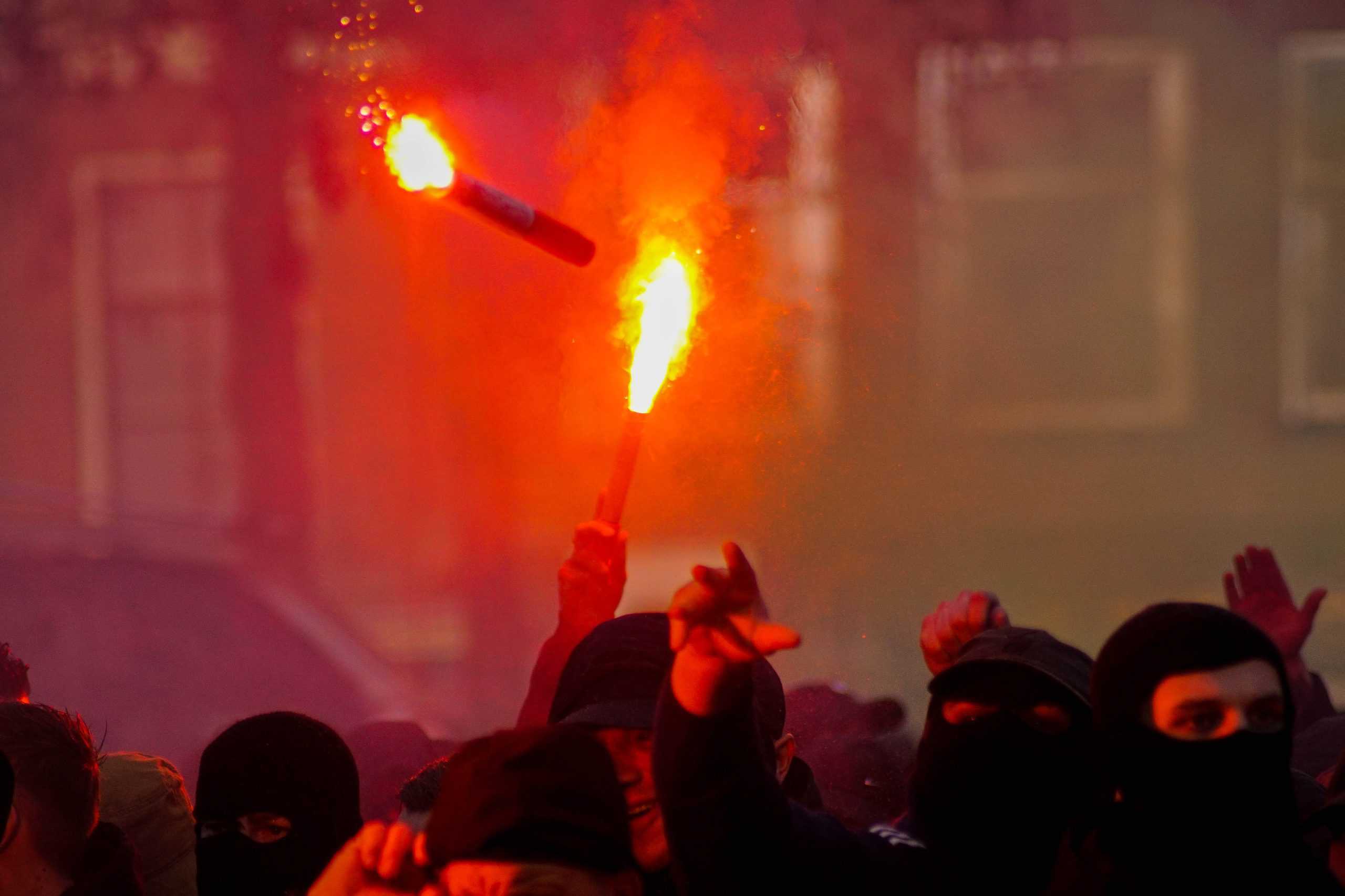 Onrustige middag in Leeuwarden bij memorabele Friese derby