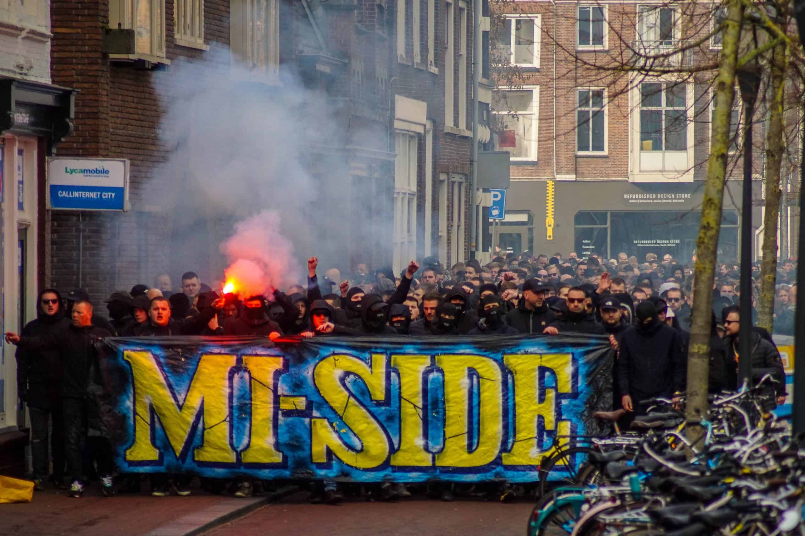 Onrustige middag in Leeuwarden bij memorabele Friese derby