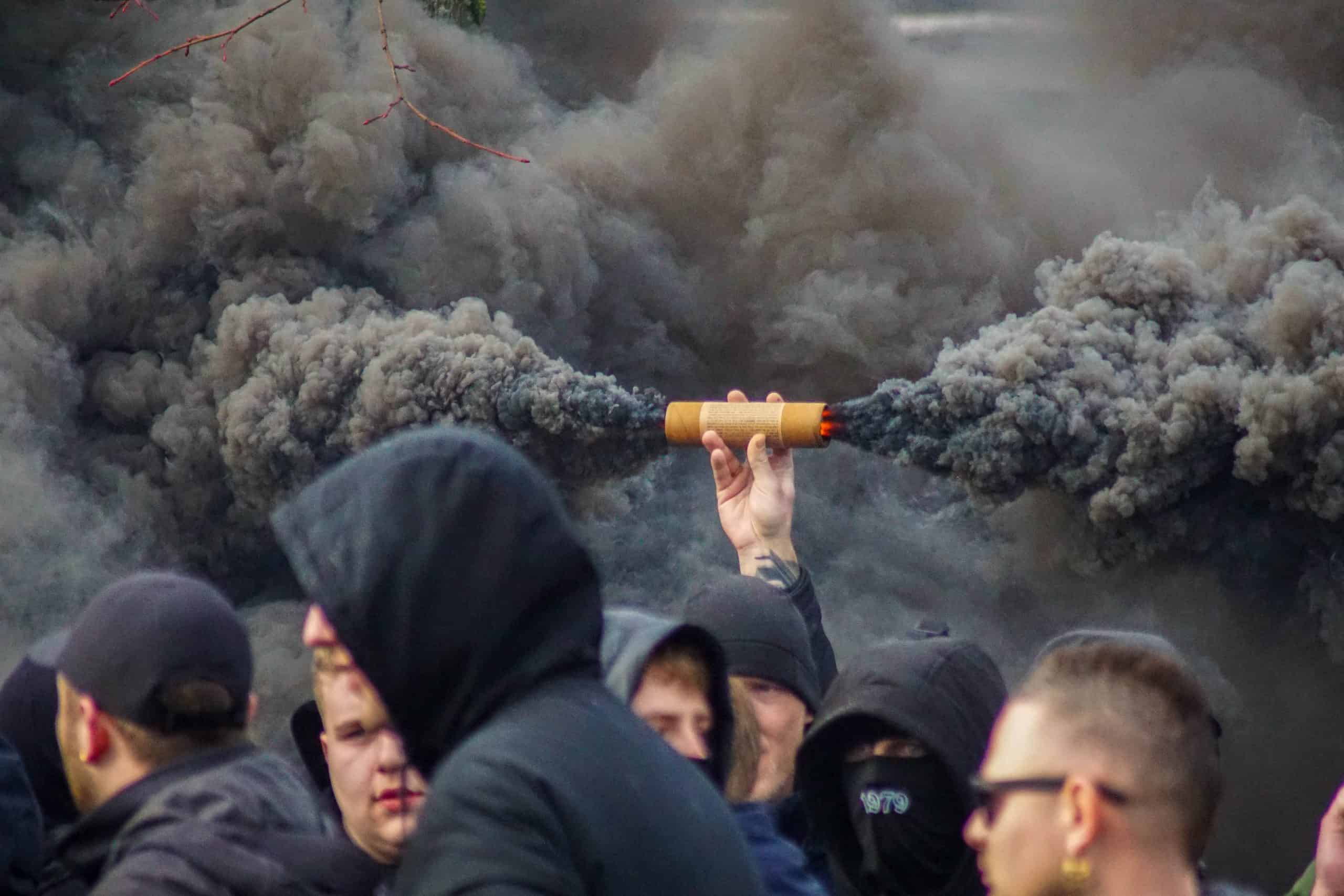 Onrustige middag in Leeuwarden bij memorabele Friese derby