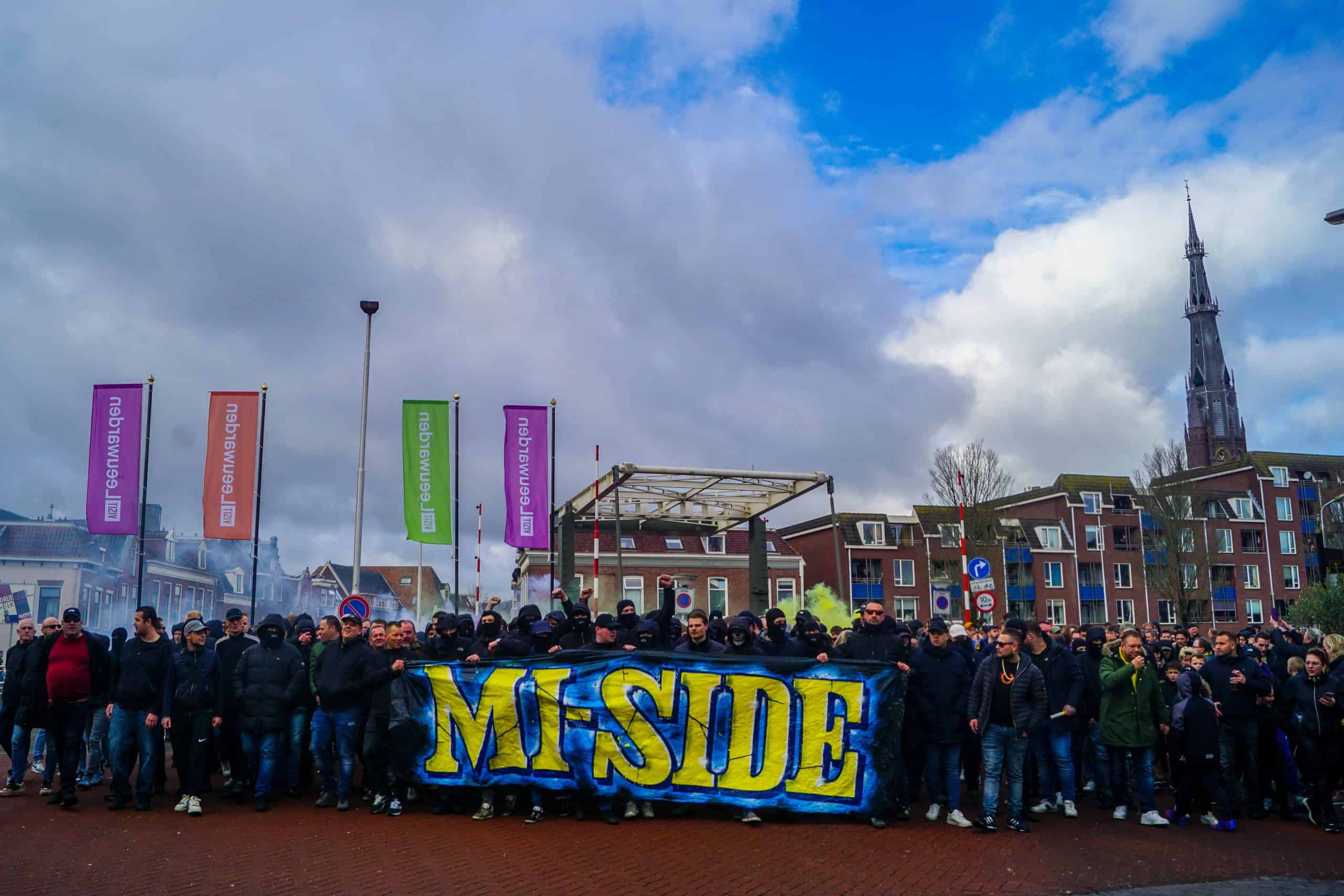 Onrustige middag in Leeuwarden bij memorabele Friese derby