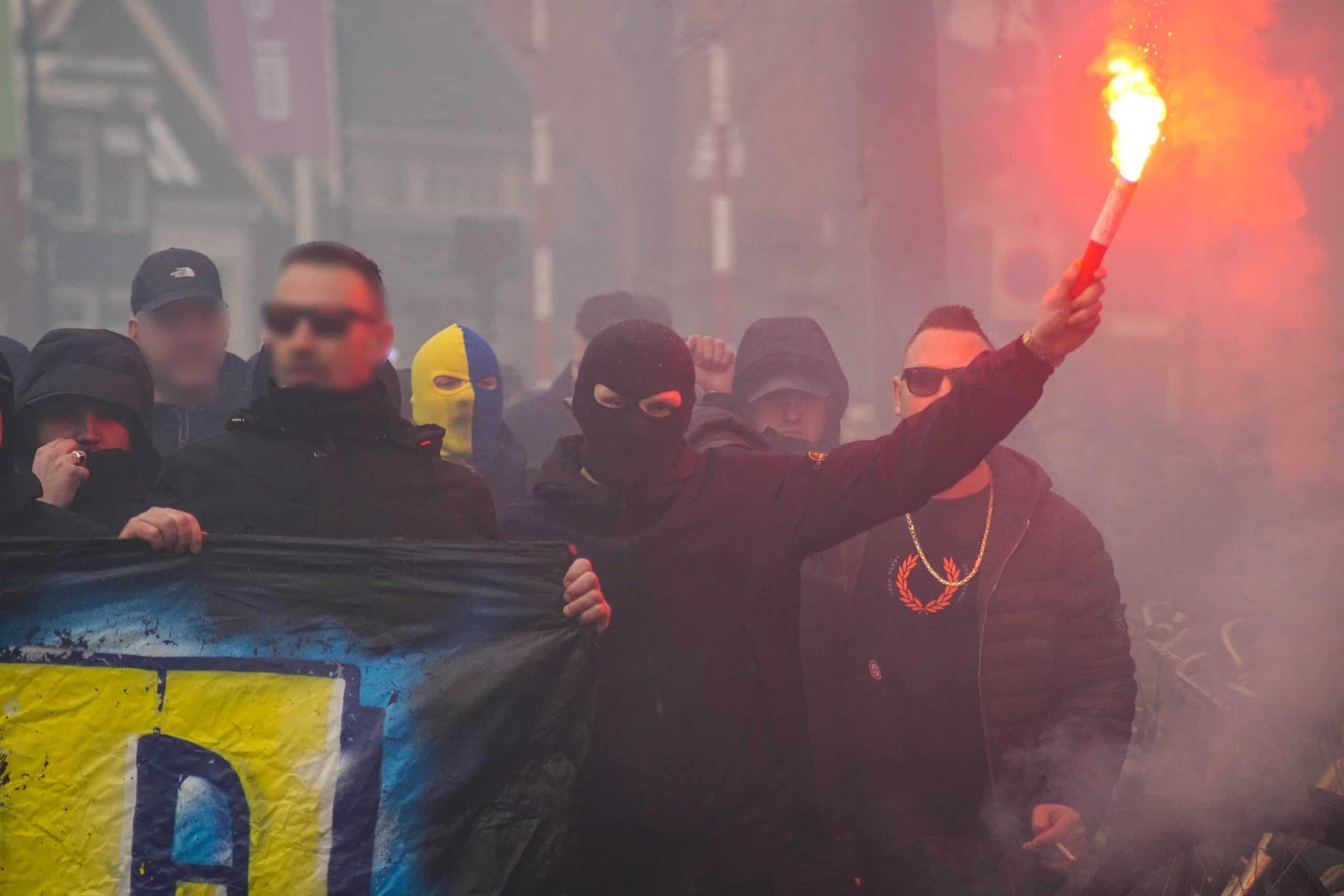 Onrustige middag in Leeuwarden bij memorabele Friese derby