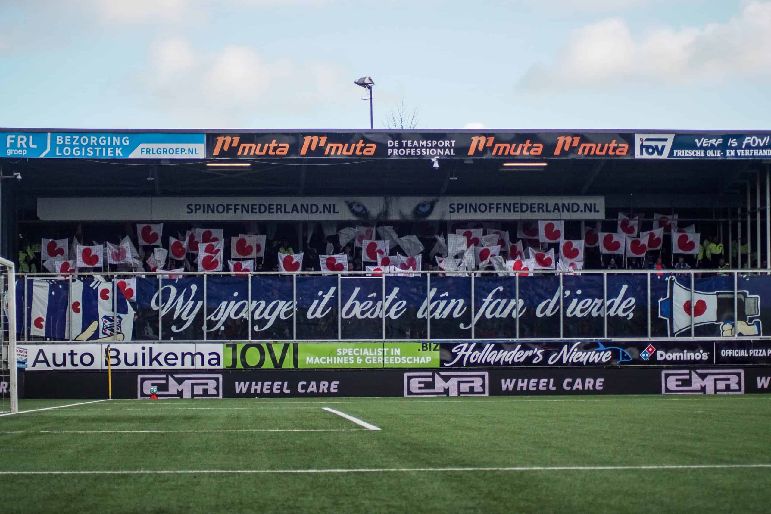 Onrustige middag in Leeuwarden bij memorabele Friese derby