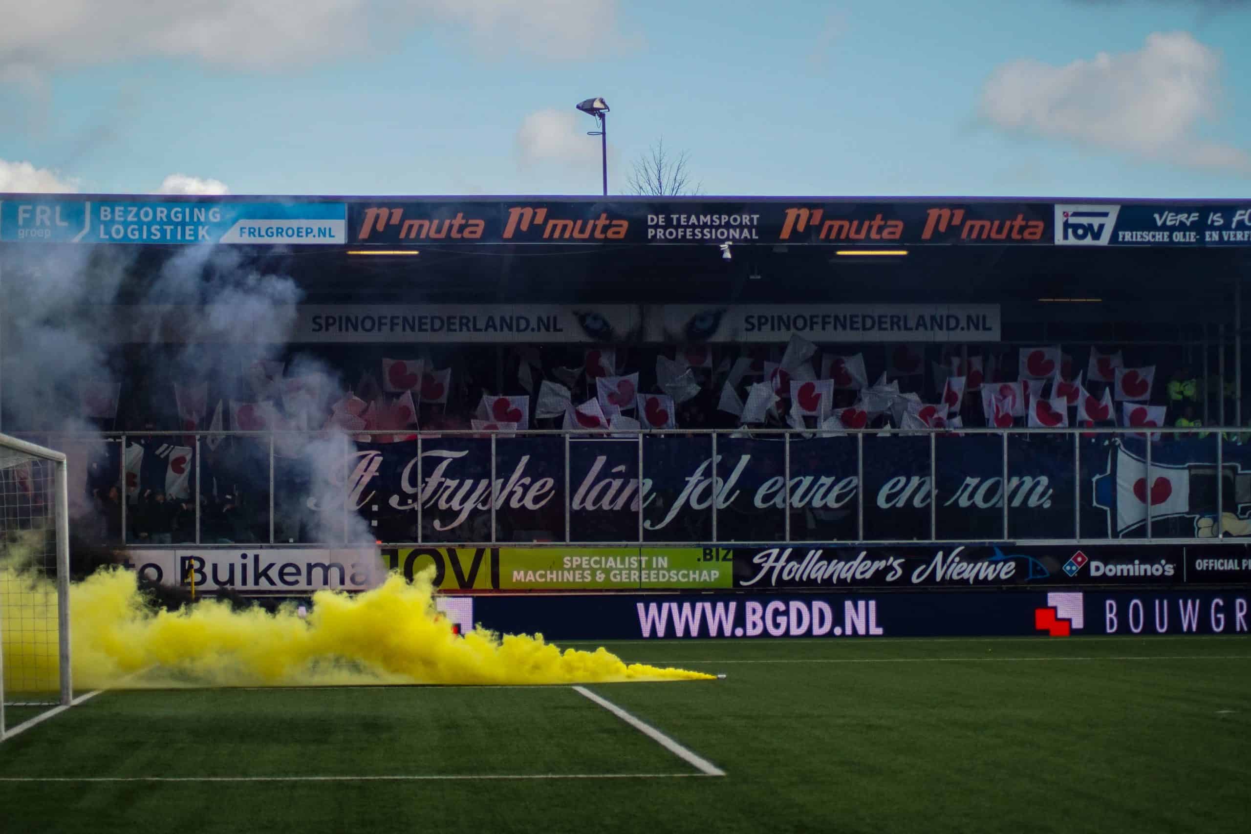 Onrustige middag in Leeuwarden bij memorabele Friese derby