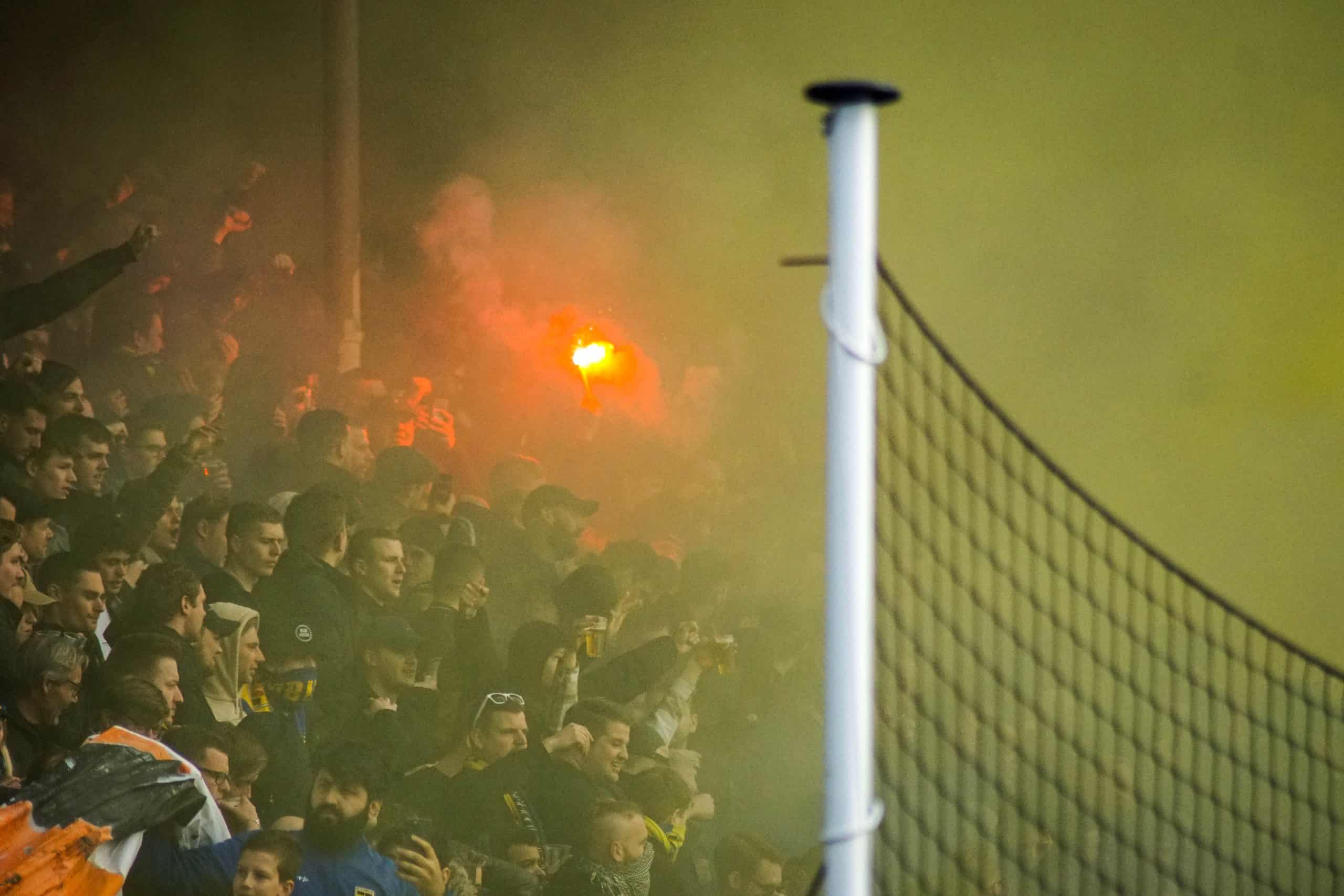 Onrustige middag in Leeuwarden bij memorabele Friese derby
