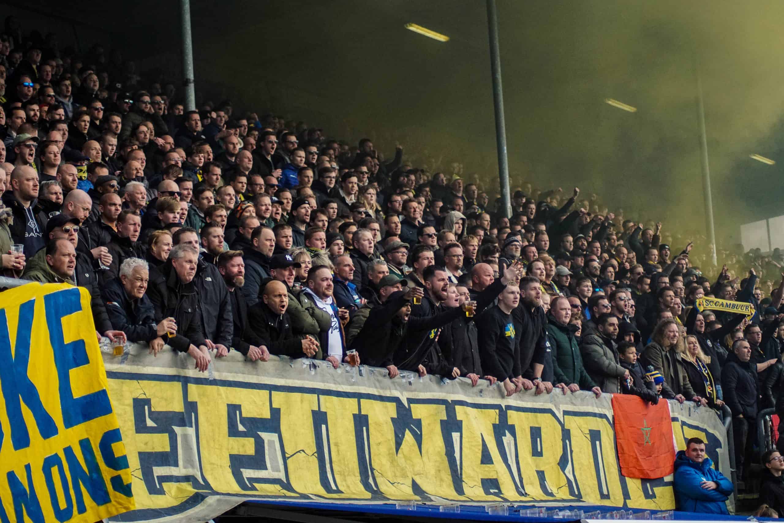 Onrustige middag in Leeuwarden bij memorabele Friese derby