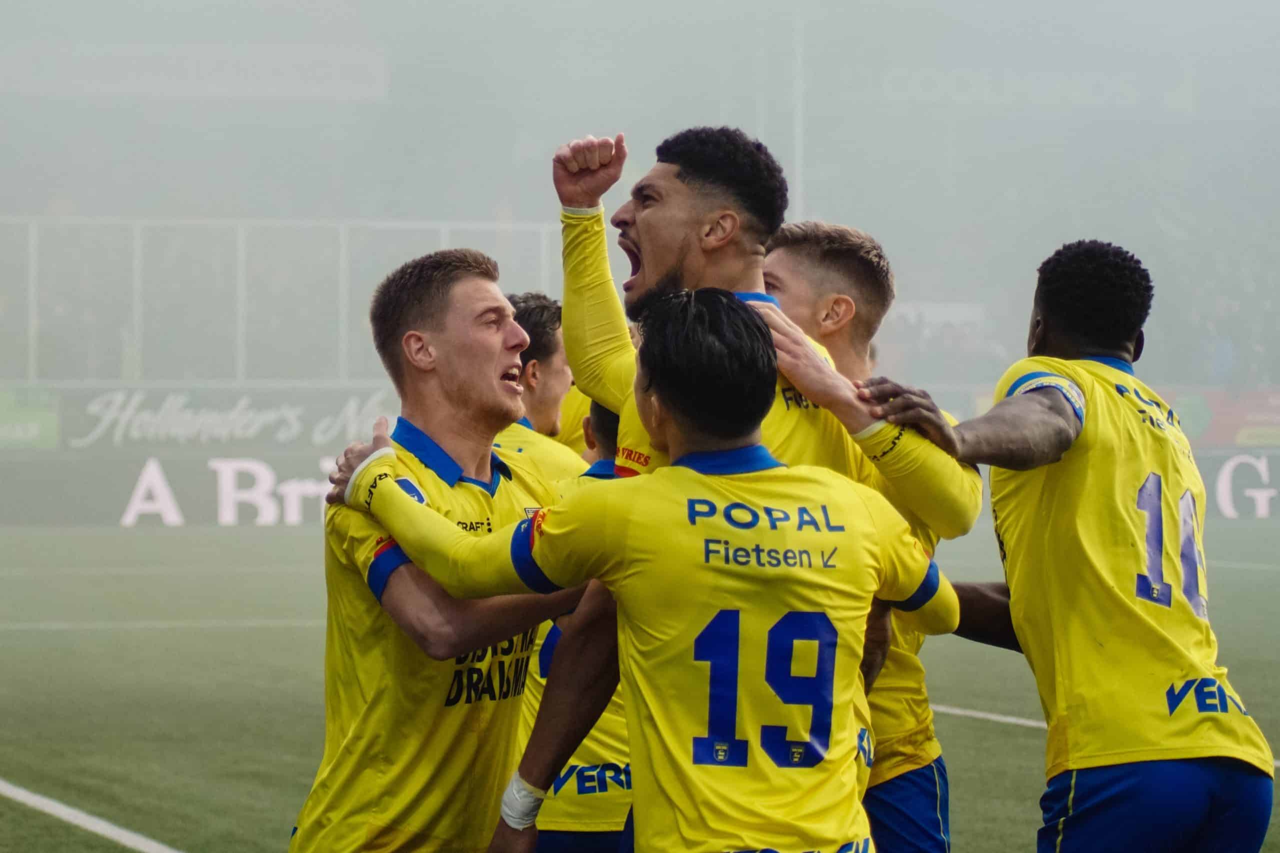 Onrustige middag in Leeuwarden bij memorabele Friese derby