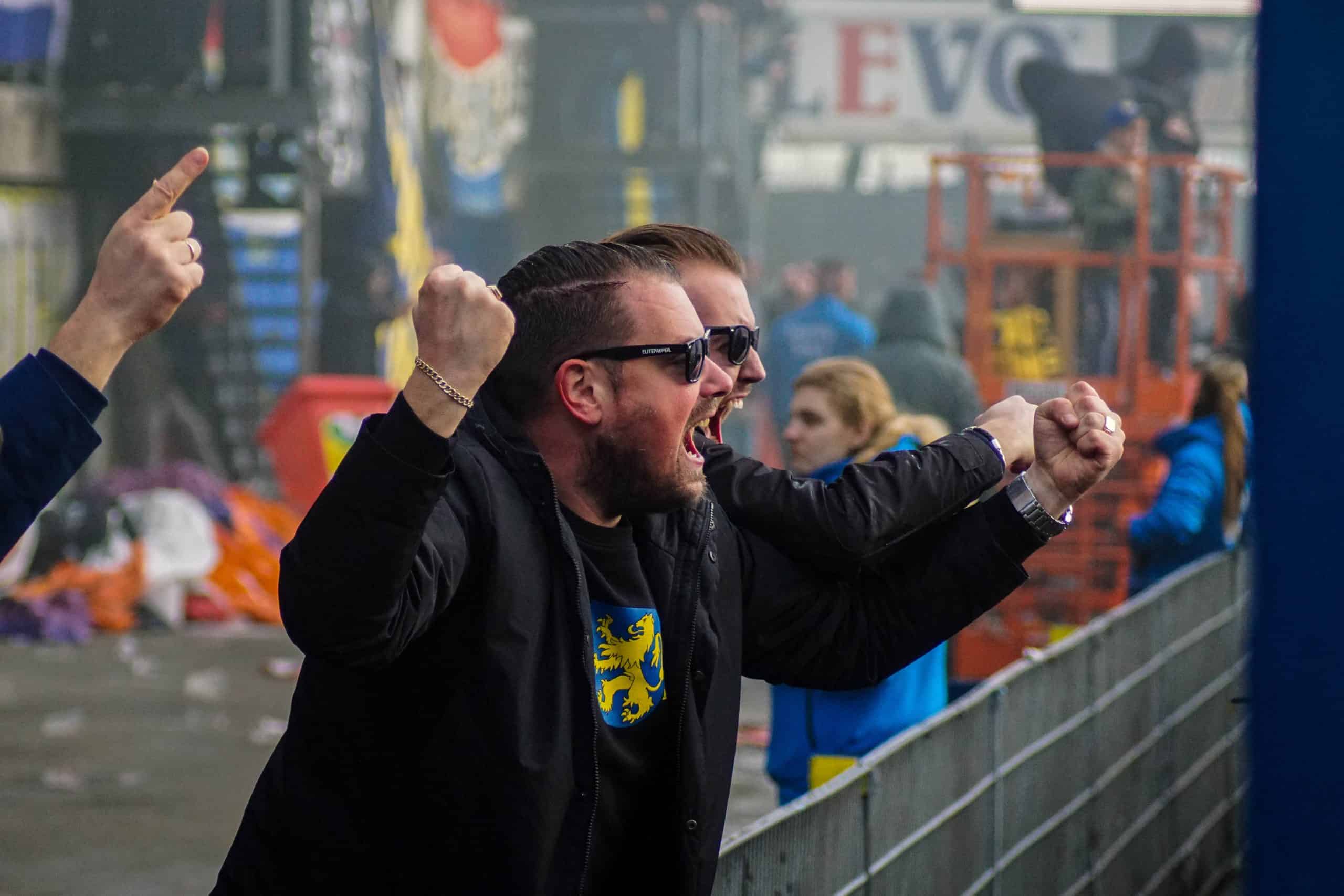 Onrustige middag in Leeuwarden bij memorabele Friese derby
